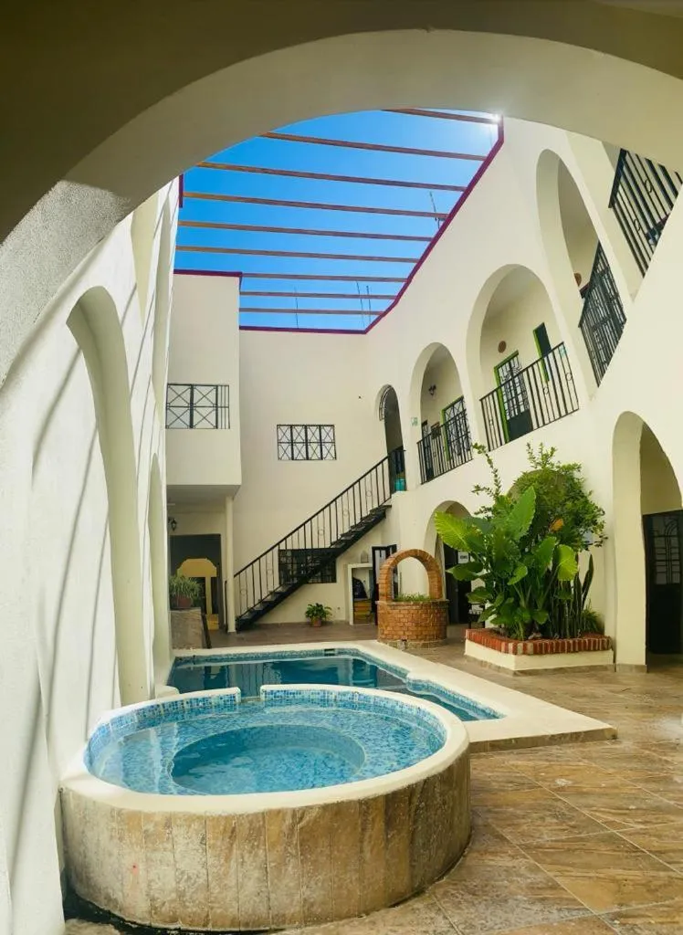 Swimming pool in Hotel Doña Chela En Calvillo