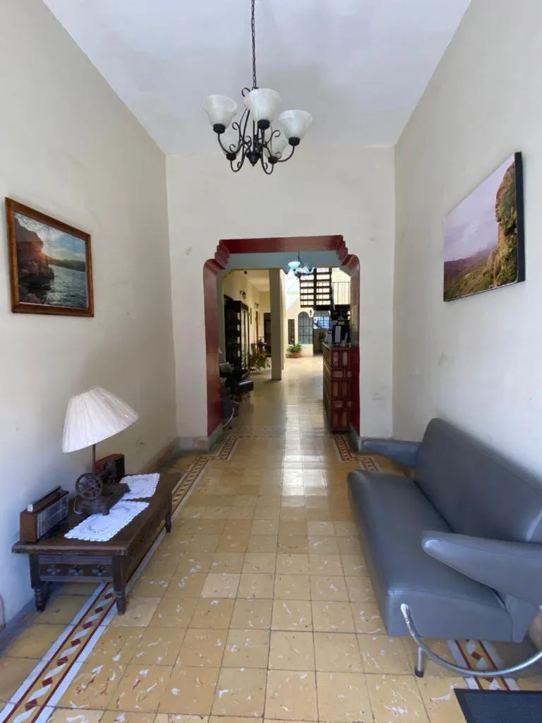 Lobby or reception in Hotel Doña Chela En Calvillo