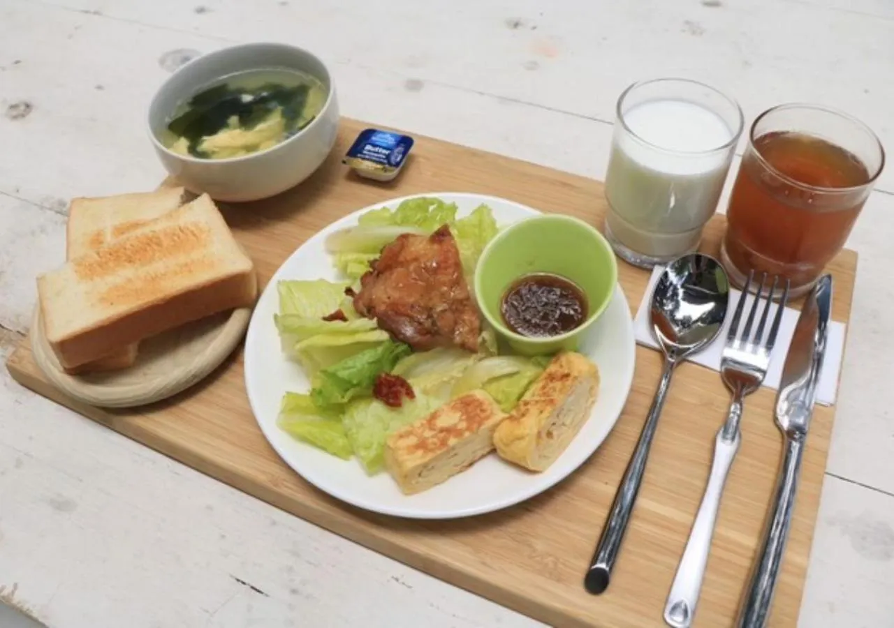 Breakfast in Green Wave Sanyi BY REINDEER