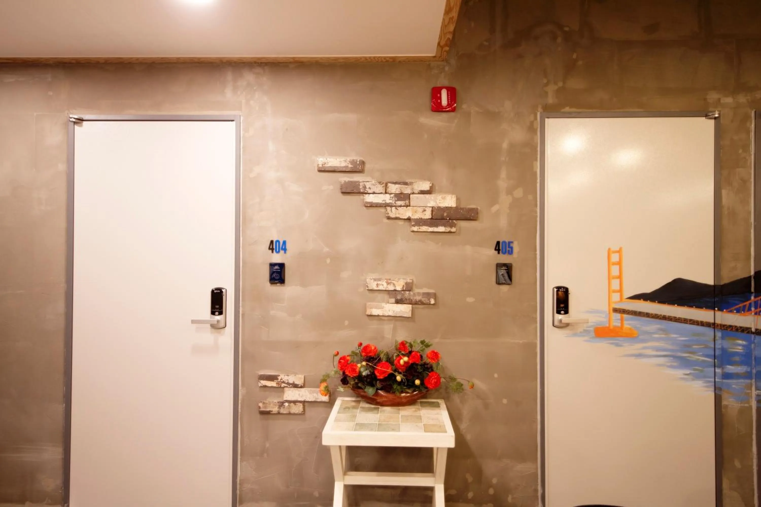 Communal lounge/ TV room in K-Guesthouse Seomyeon 1