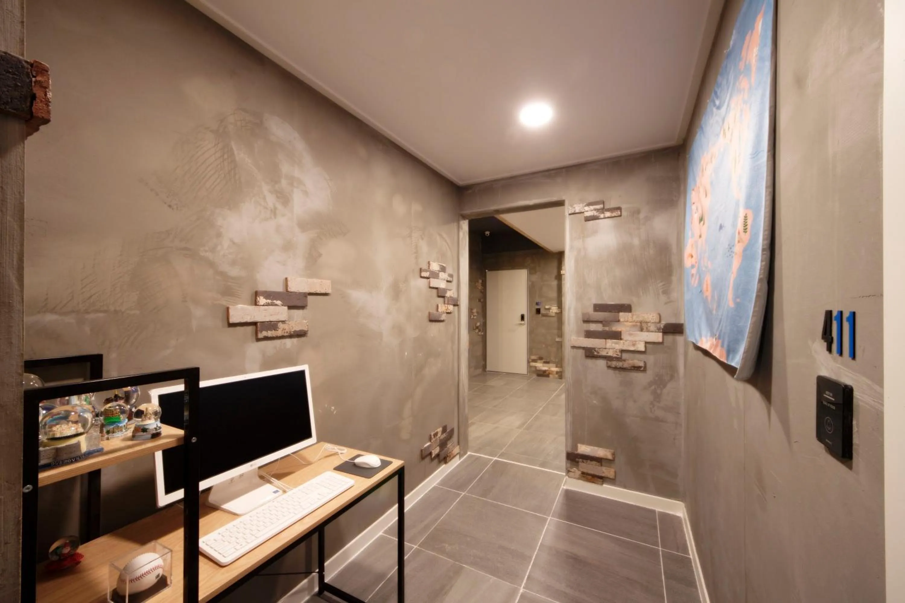 Communal lounge/ TV room in K-Guesthouse Seomyeon 1