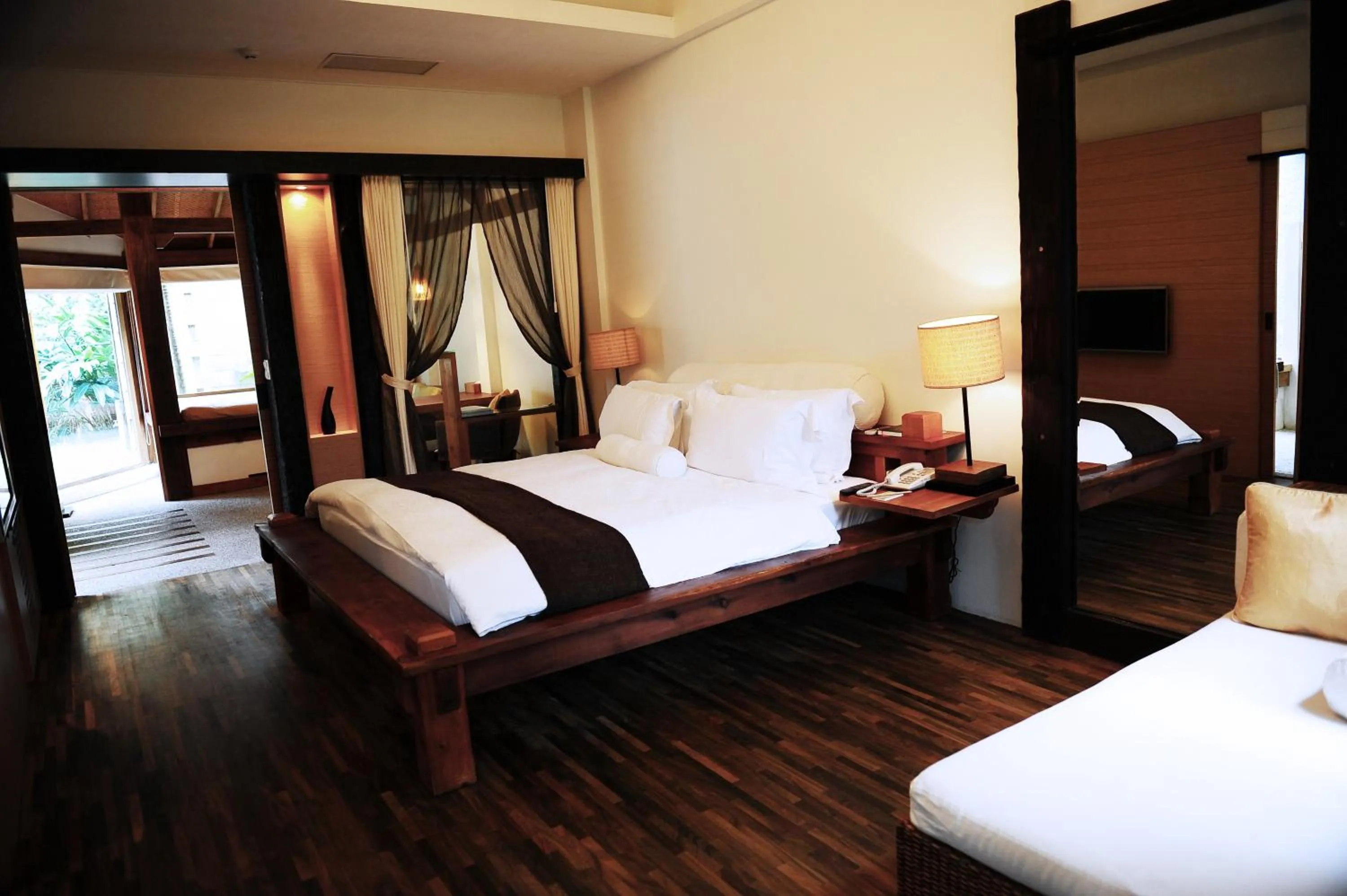 Photo of the whole room, Bed in Mudanwan Villa