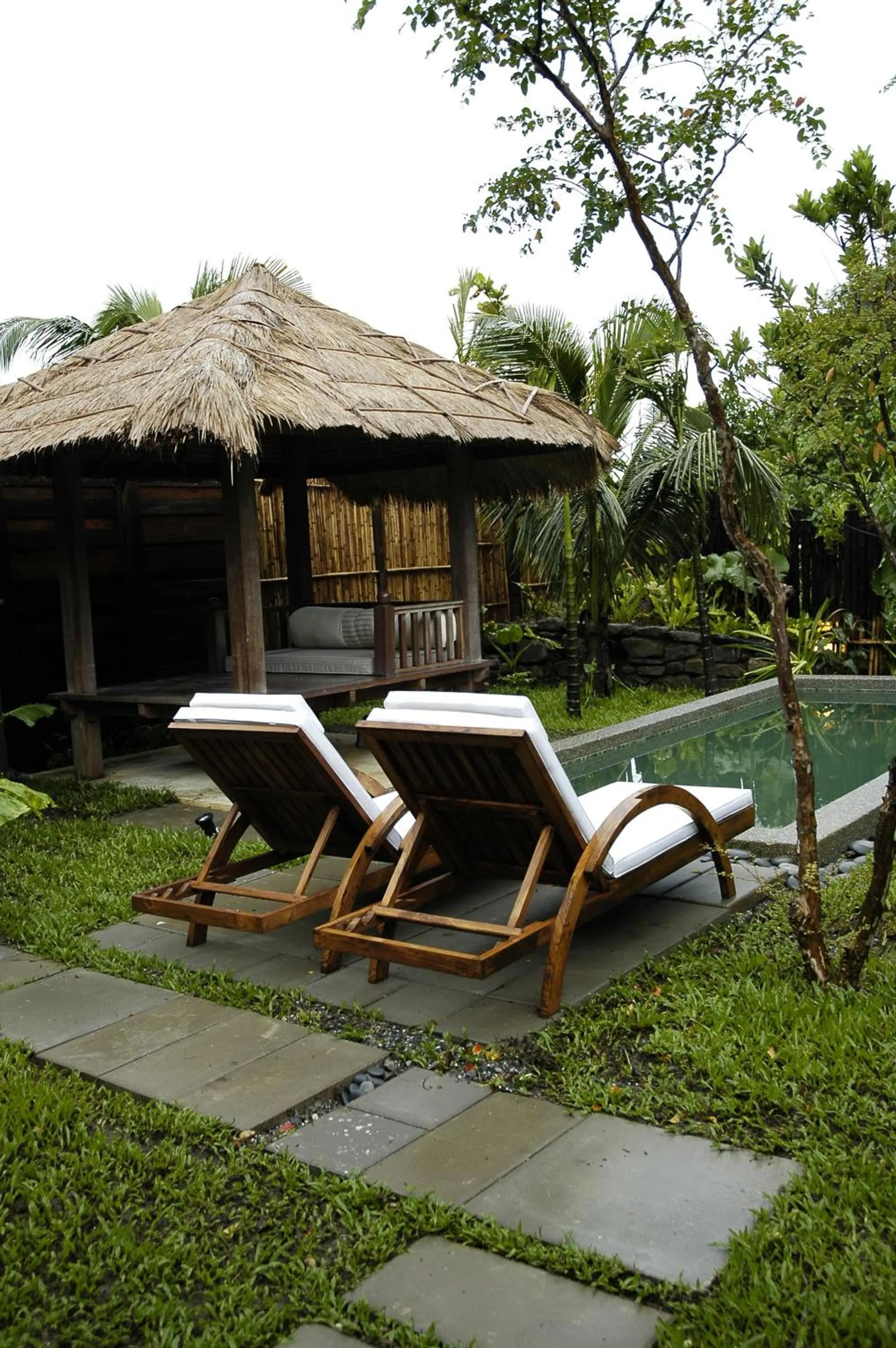 Swimming pool in Mudanwan Villa