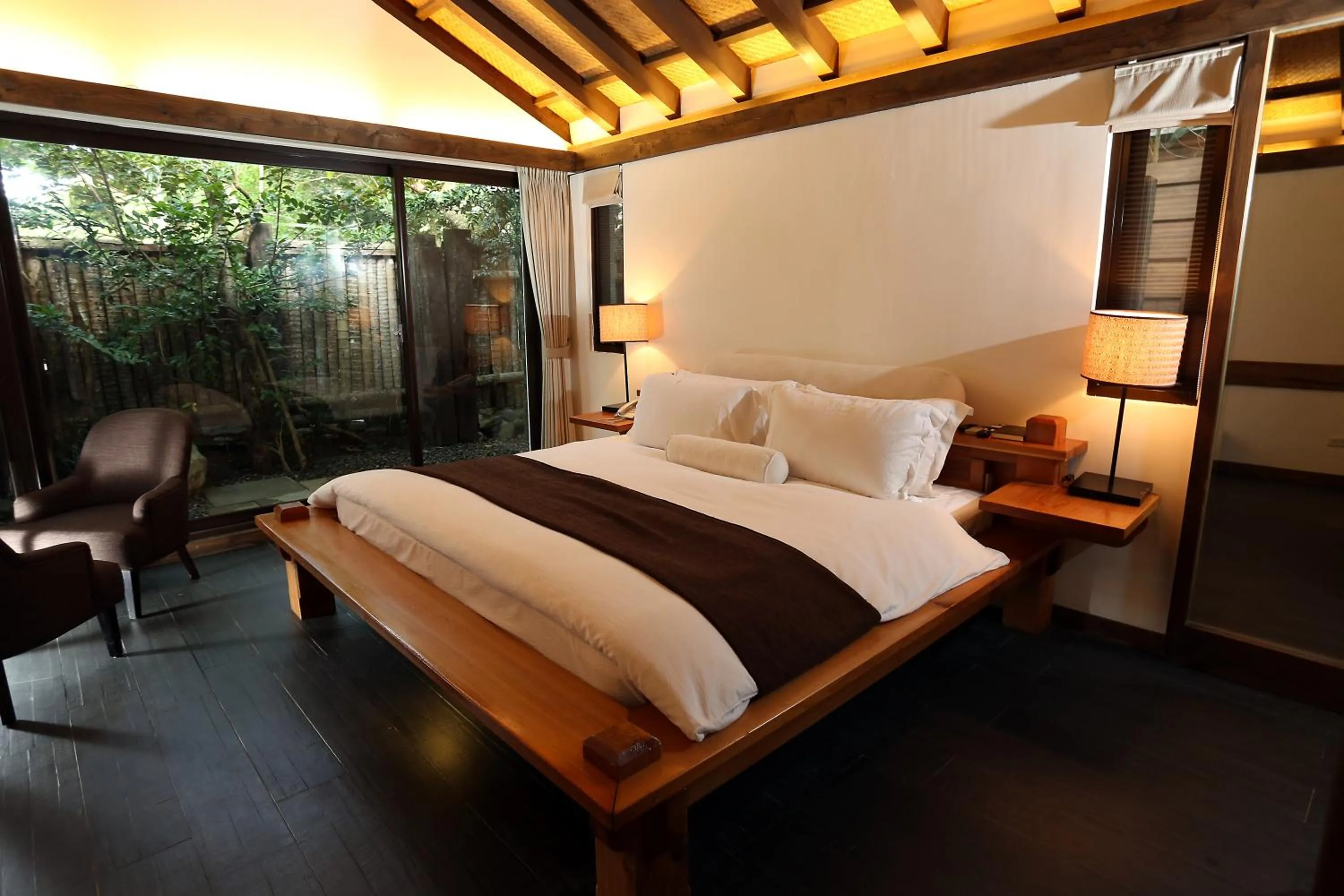 Photo of the whole room, Bed in Mudanwan Villa