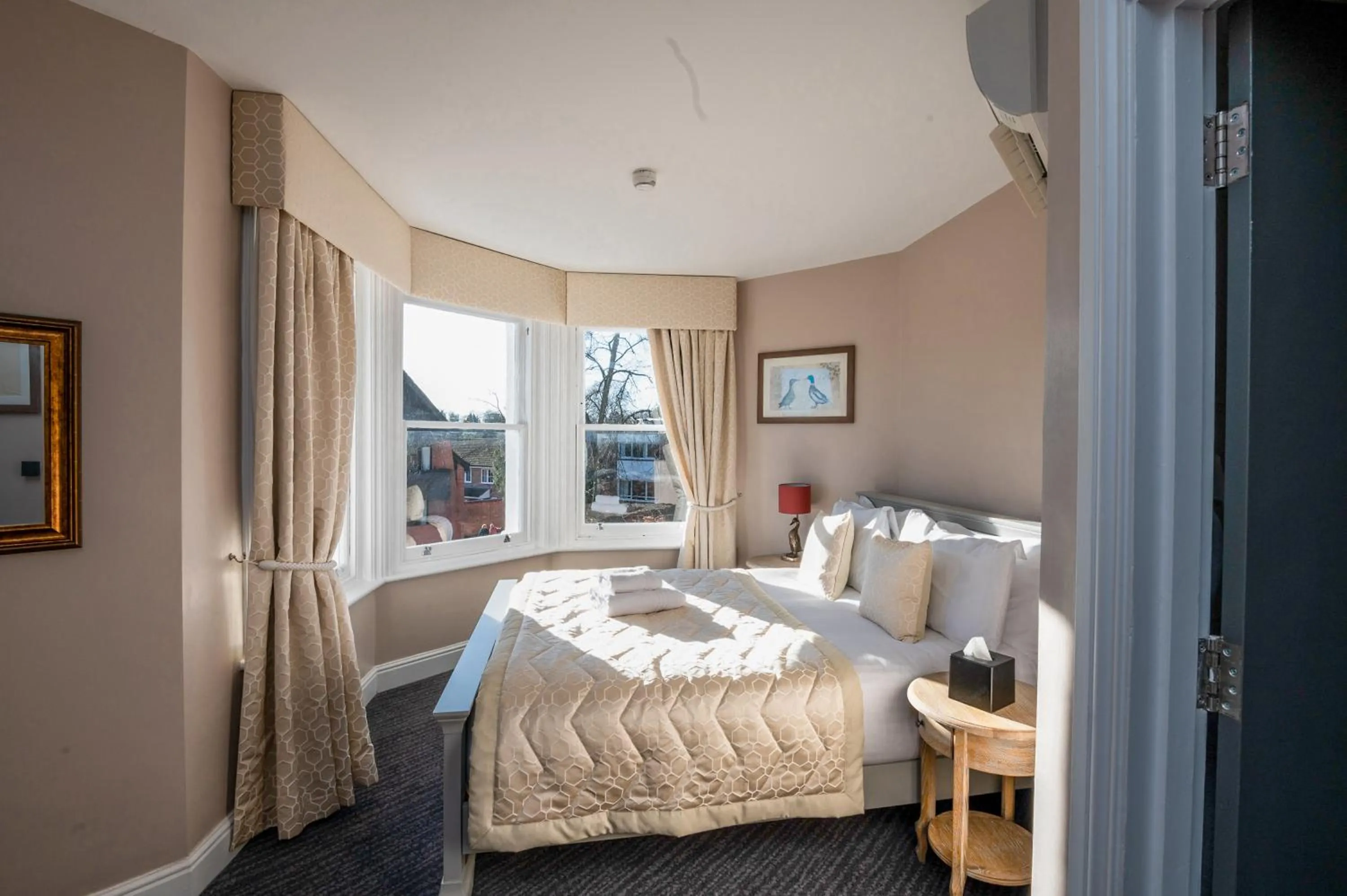 Bedroom, Bed in Thames Riviera Hotel, Sure Hotel Collection by Best Western