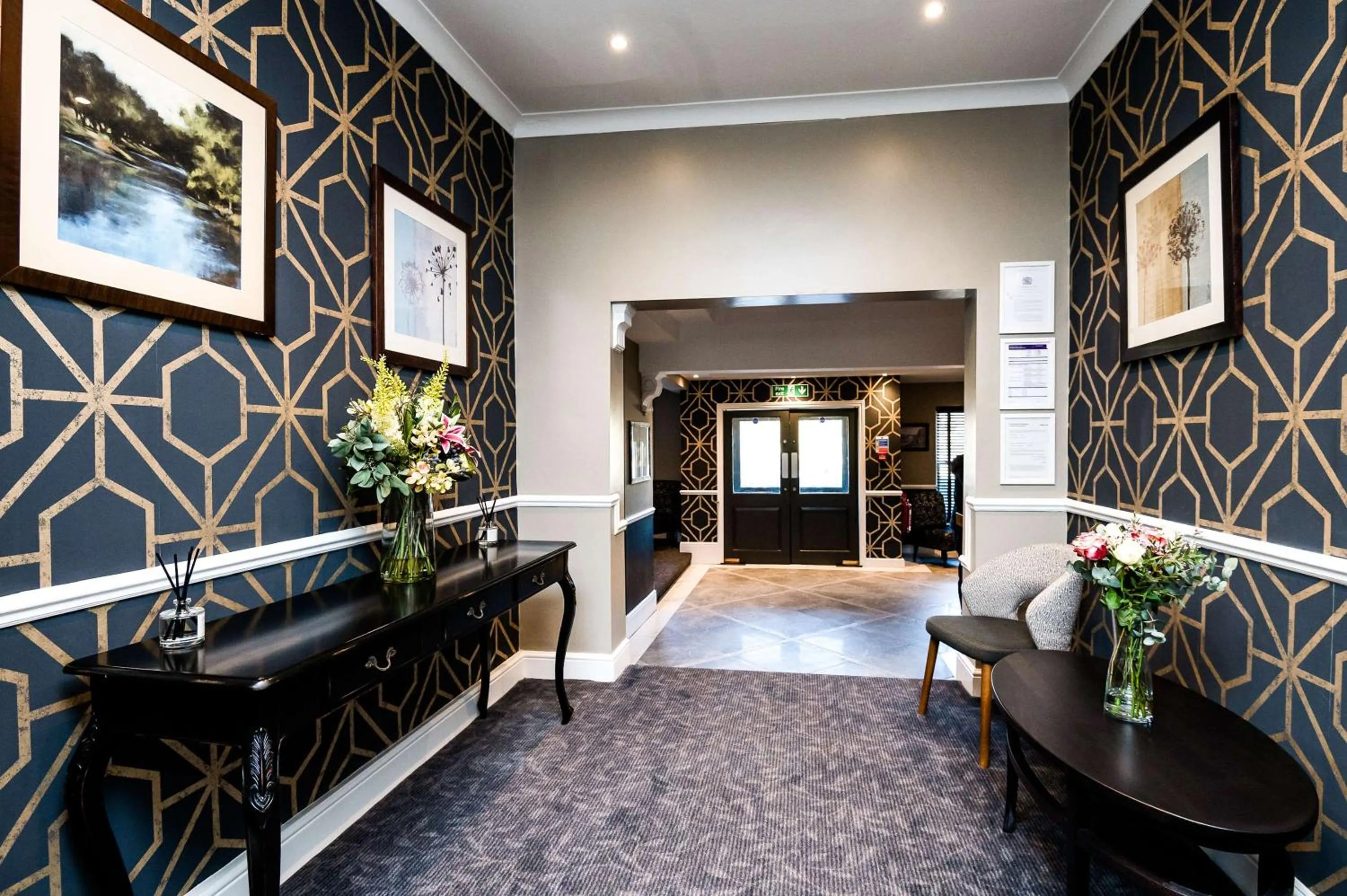 Lobby or reception, Bed in Thames Riviera Hotel, Sure Hotel Collection by Best Western