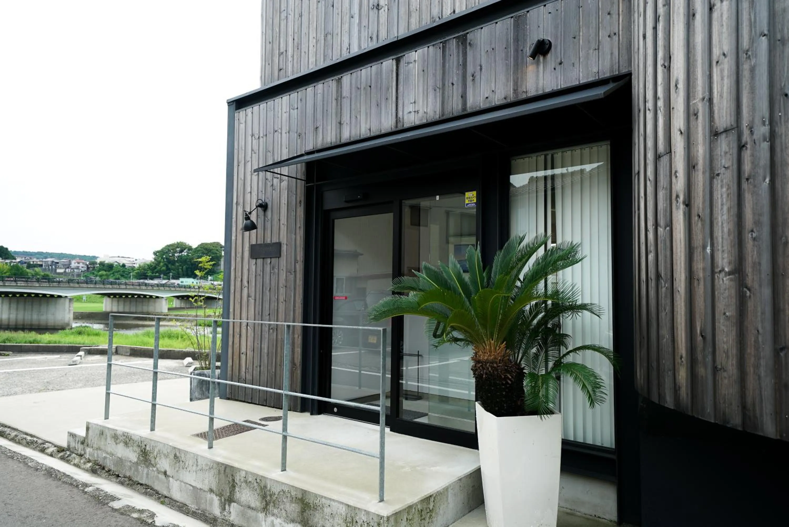 Facade/entrance in sararaso