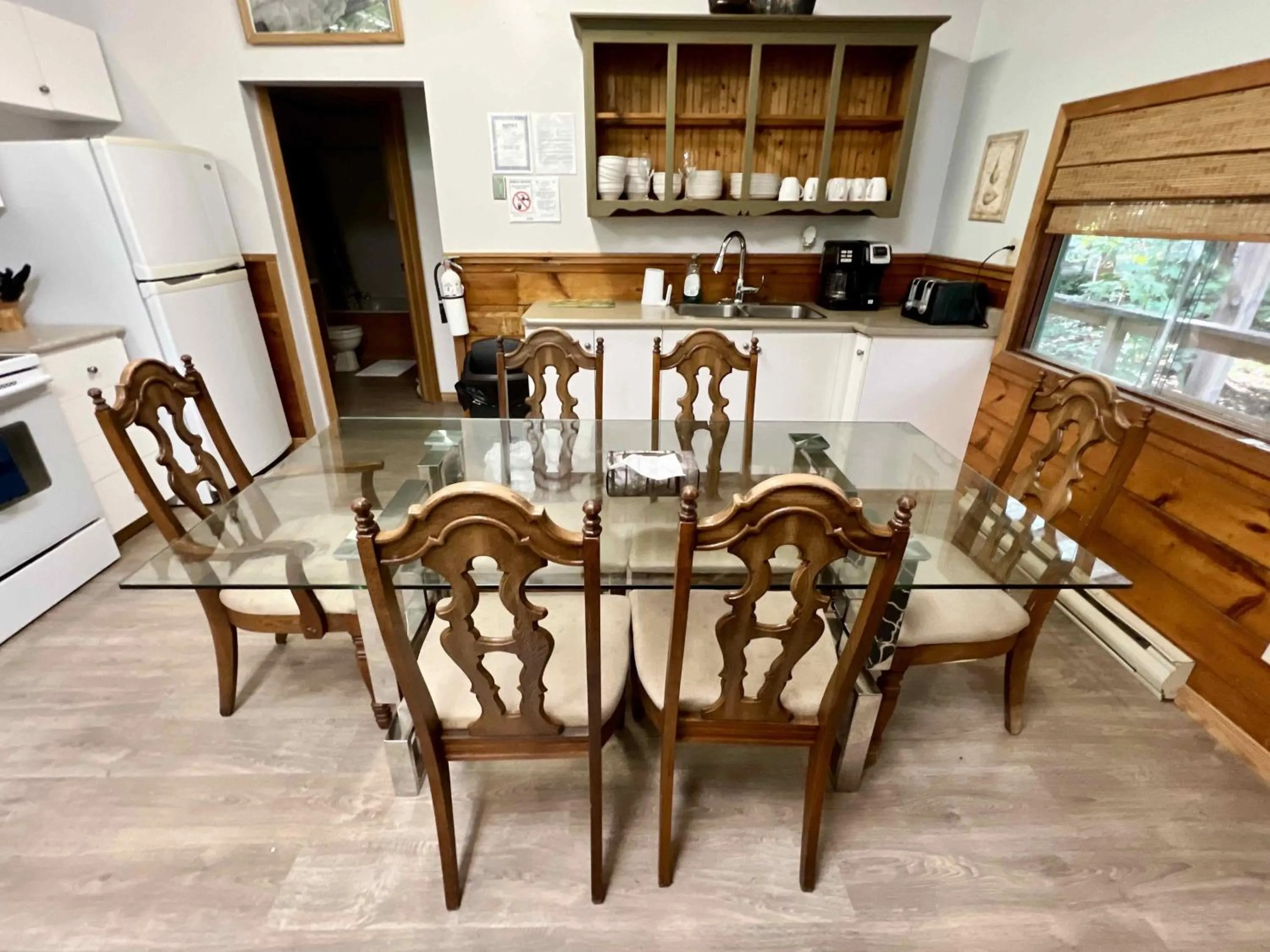 High Falls Bay Cottages, Camping & Waterpark