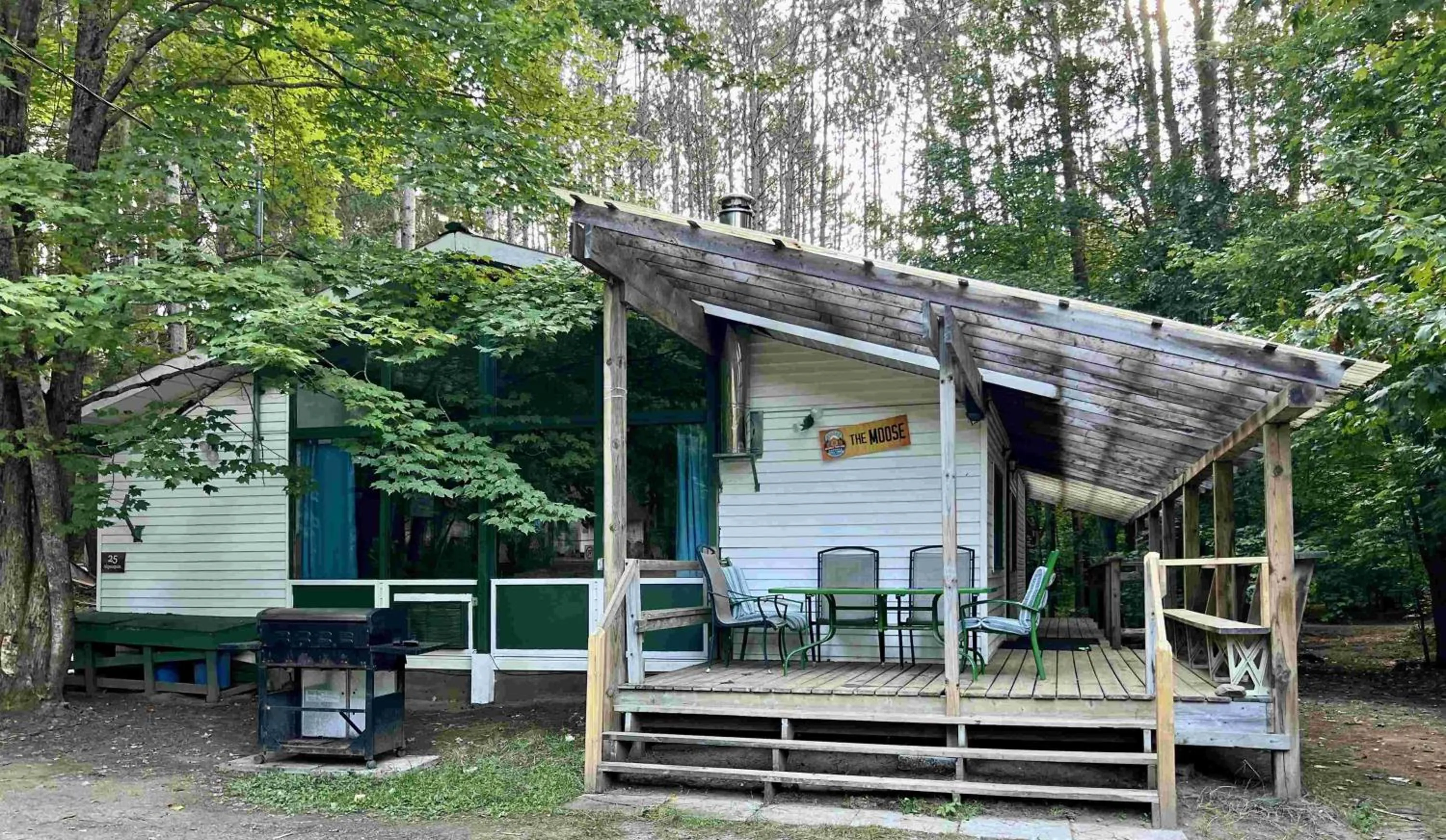 High Falls Bay Cottages, Camping & Waterpark
