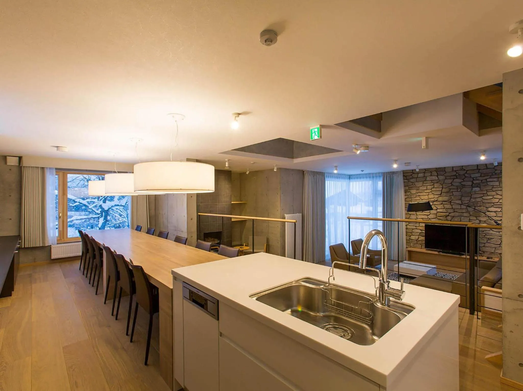 Kitchen or kitchenette in Mizunara Chalet