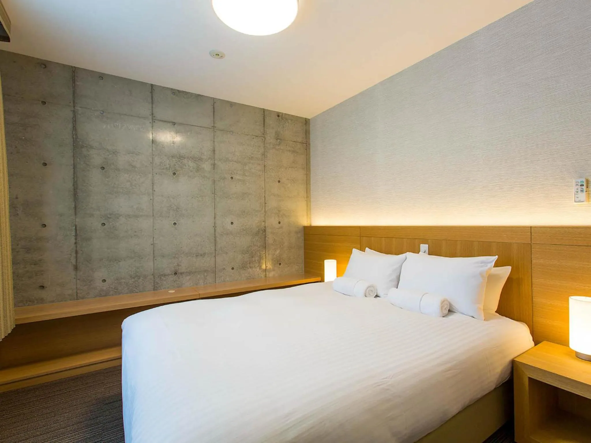 Bed in Mizunara Chalet