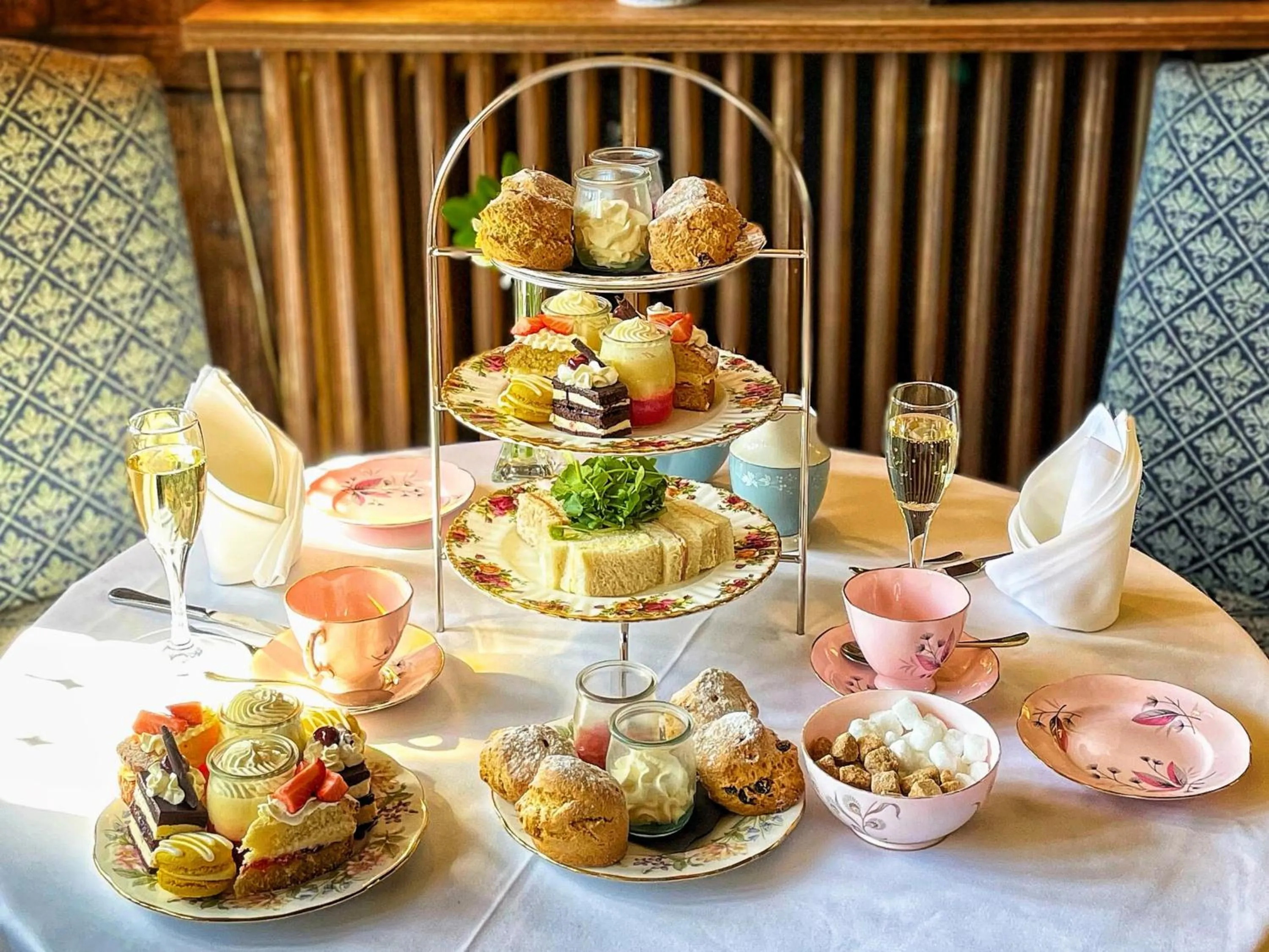 Food and drinks in Holdsworth House Hotel