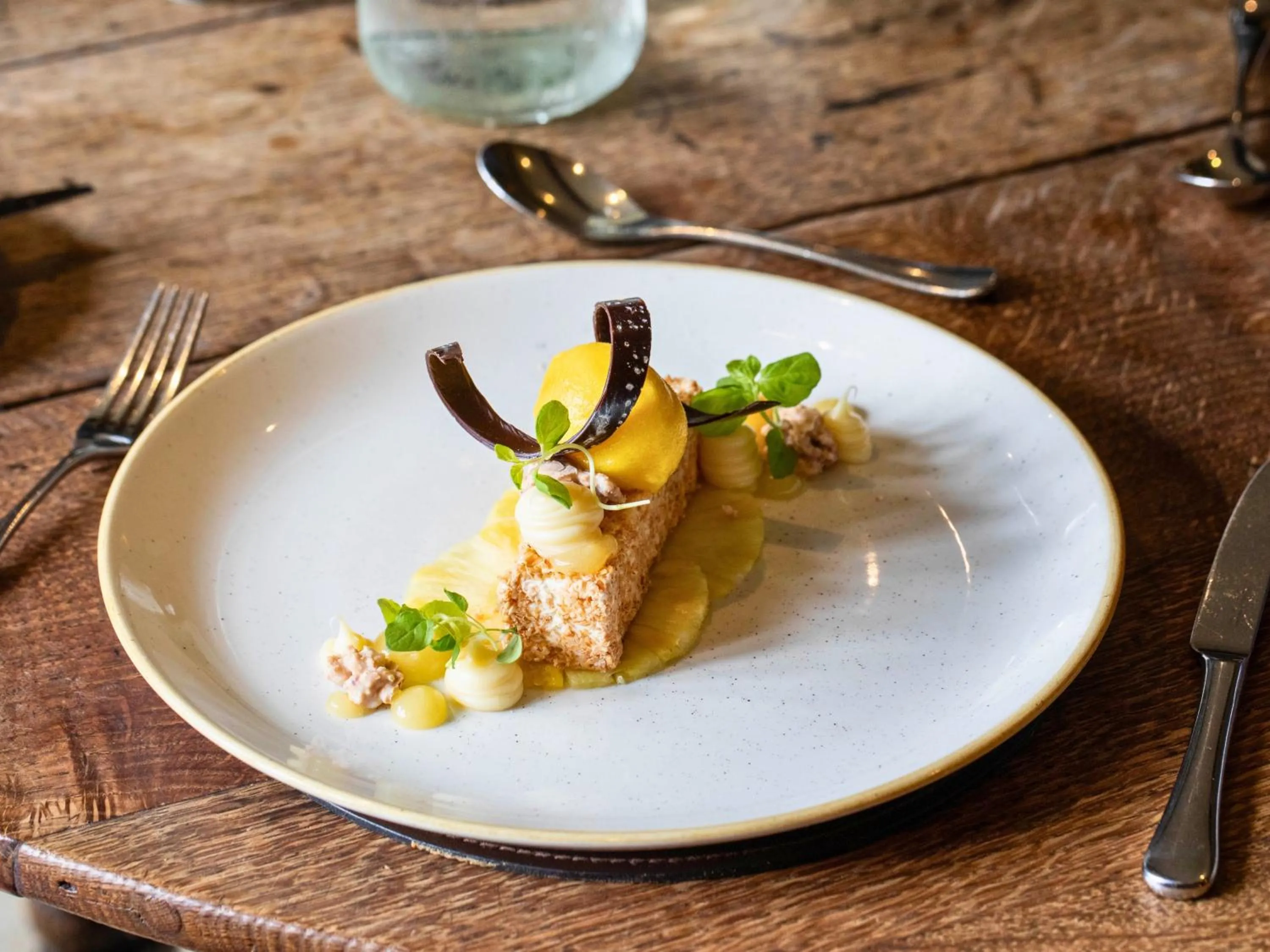 Restaurant/places to eat in Holdsworth House Hotel