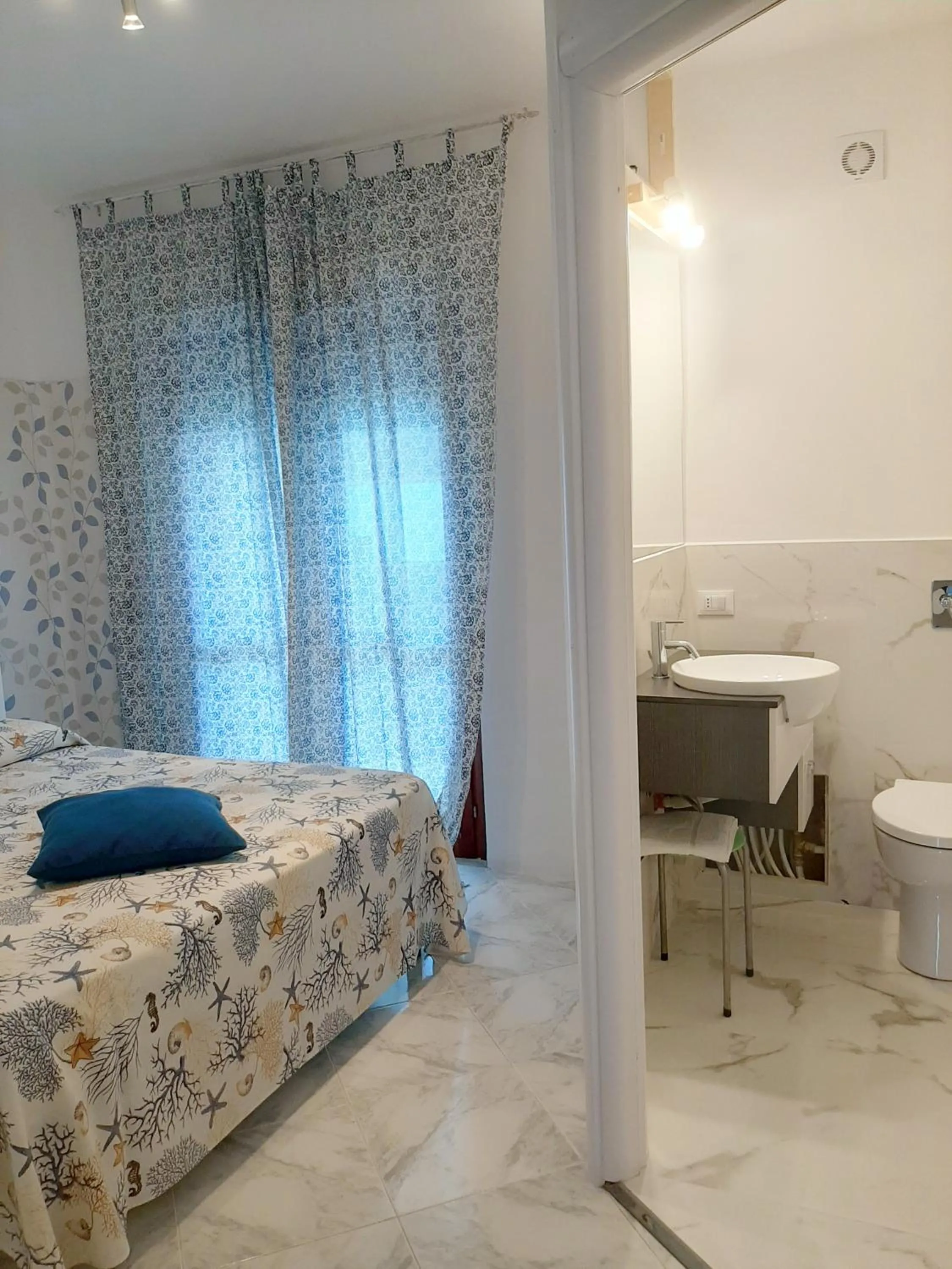 Bathroom, Bed in Acquamarina Apartment with Terrace