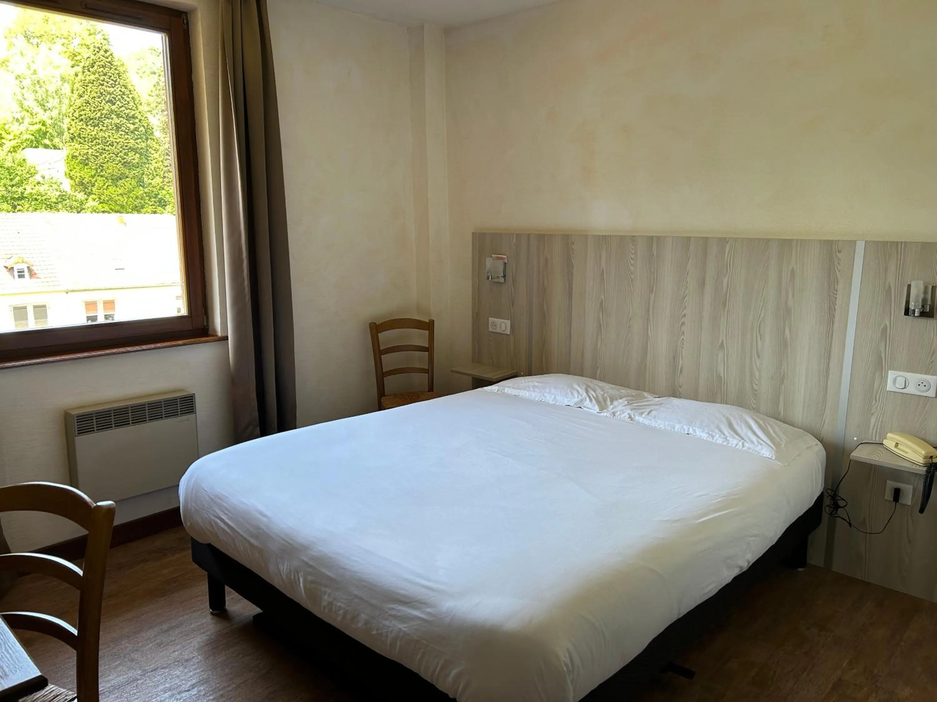 Bed in Auberge Des Mésanges