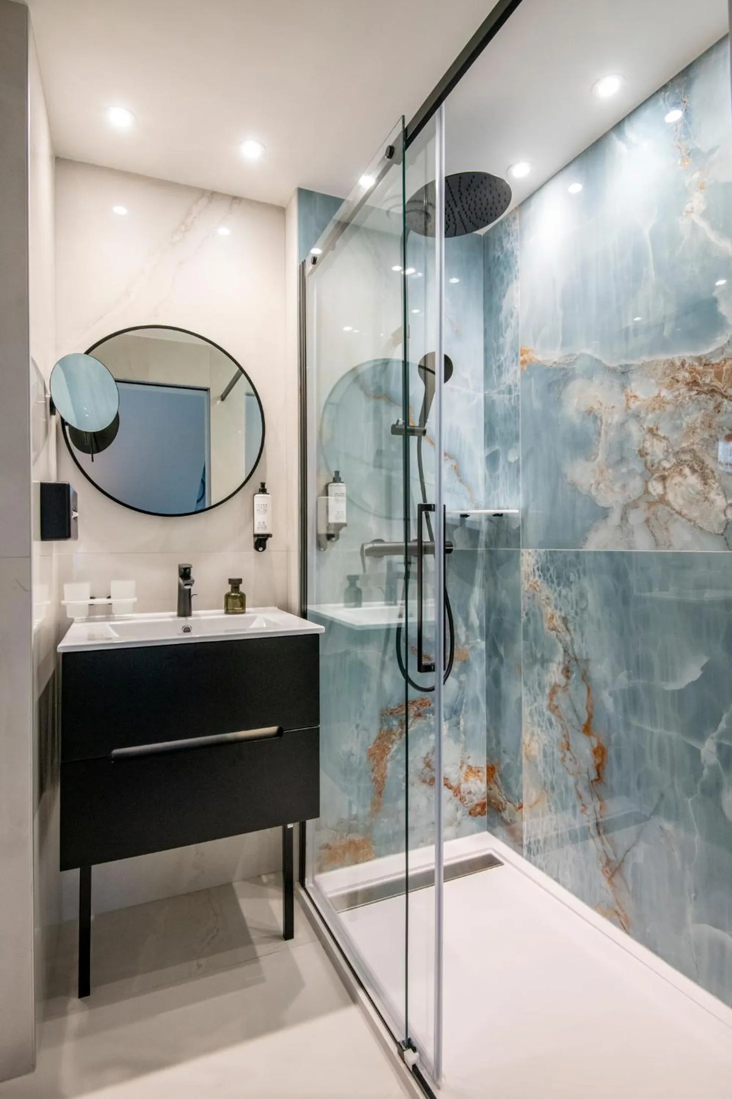 Bathroom in Best Western Alba