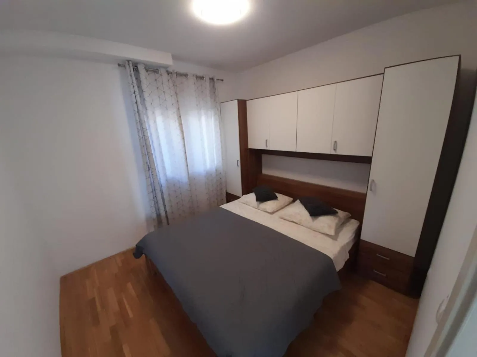 Pere Apartment