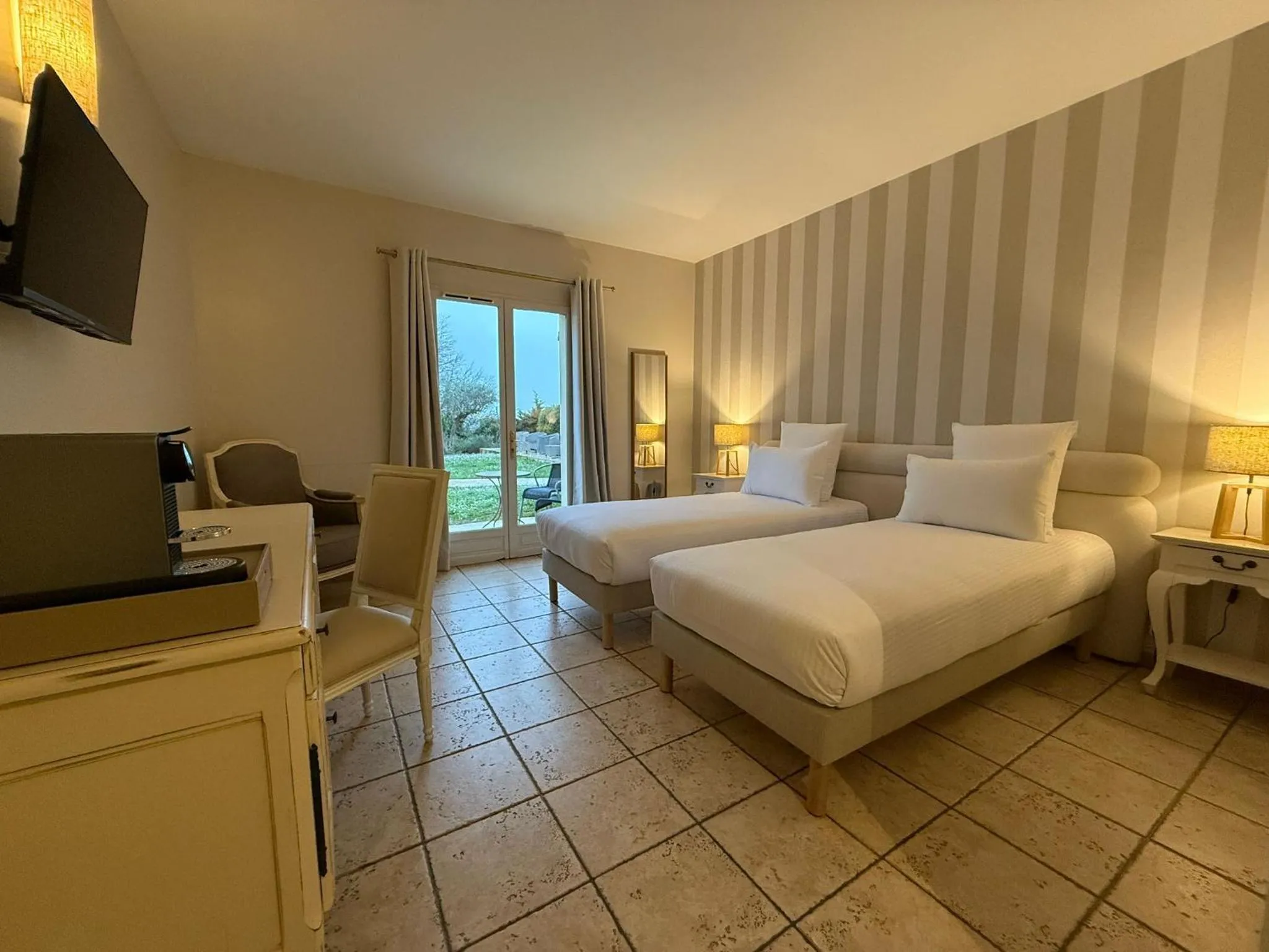 Bedroom, Bed in CÉRÈS - Boutique-Hôtel & Spa