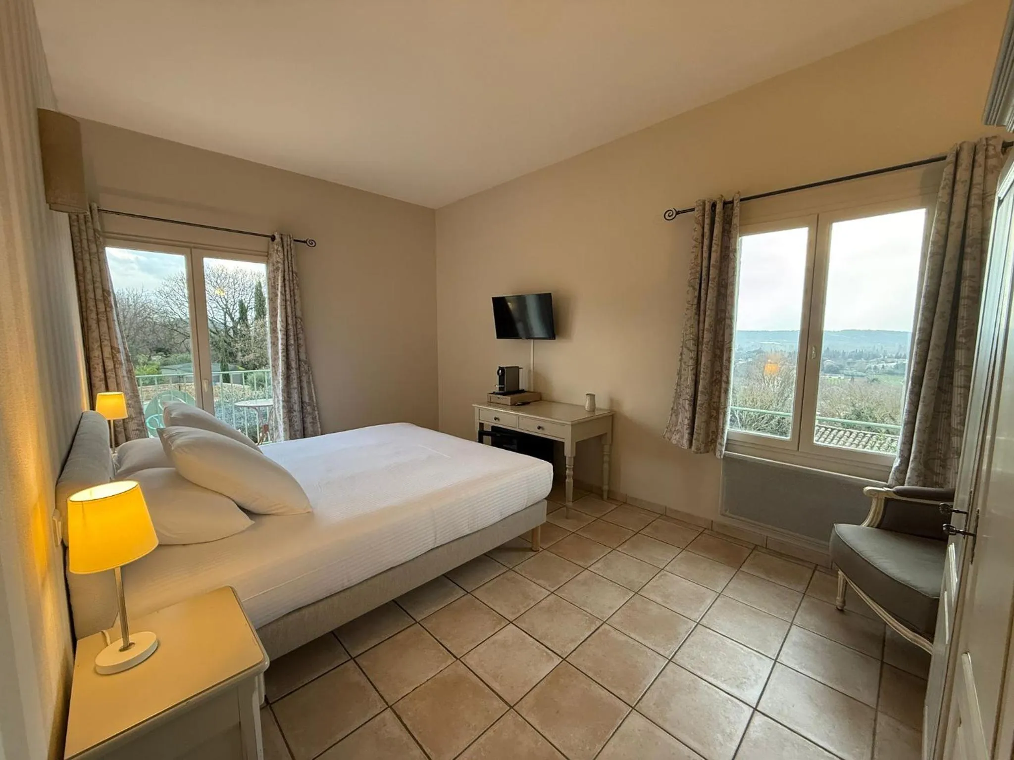 Bed in CÉRÈS - Boutique-Hôtel & Spa