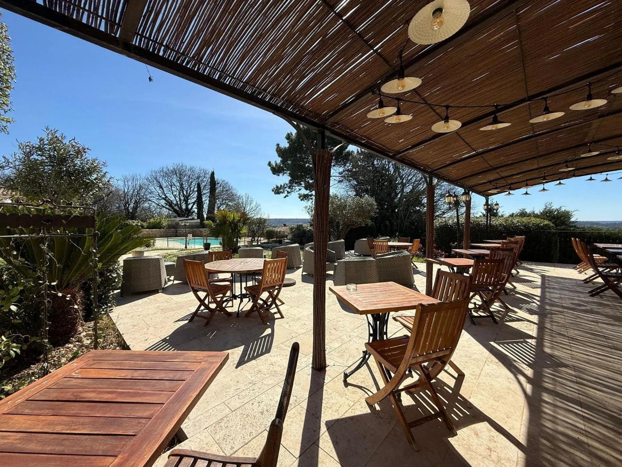 Patio in CÉRÈS - Boutique-Hôtel & Spa