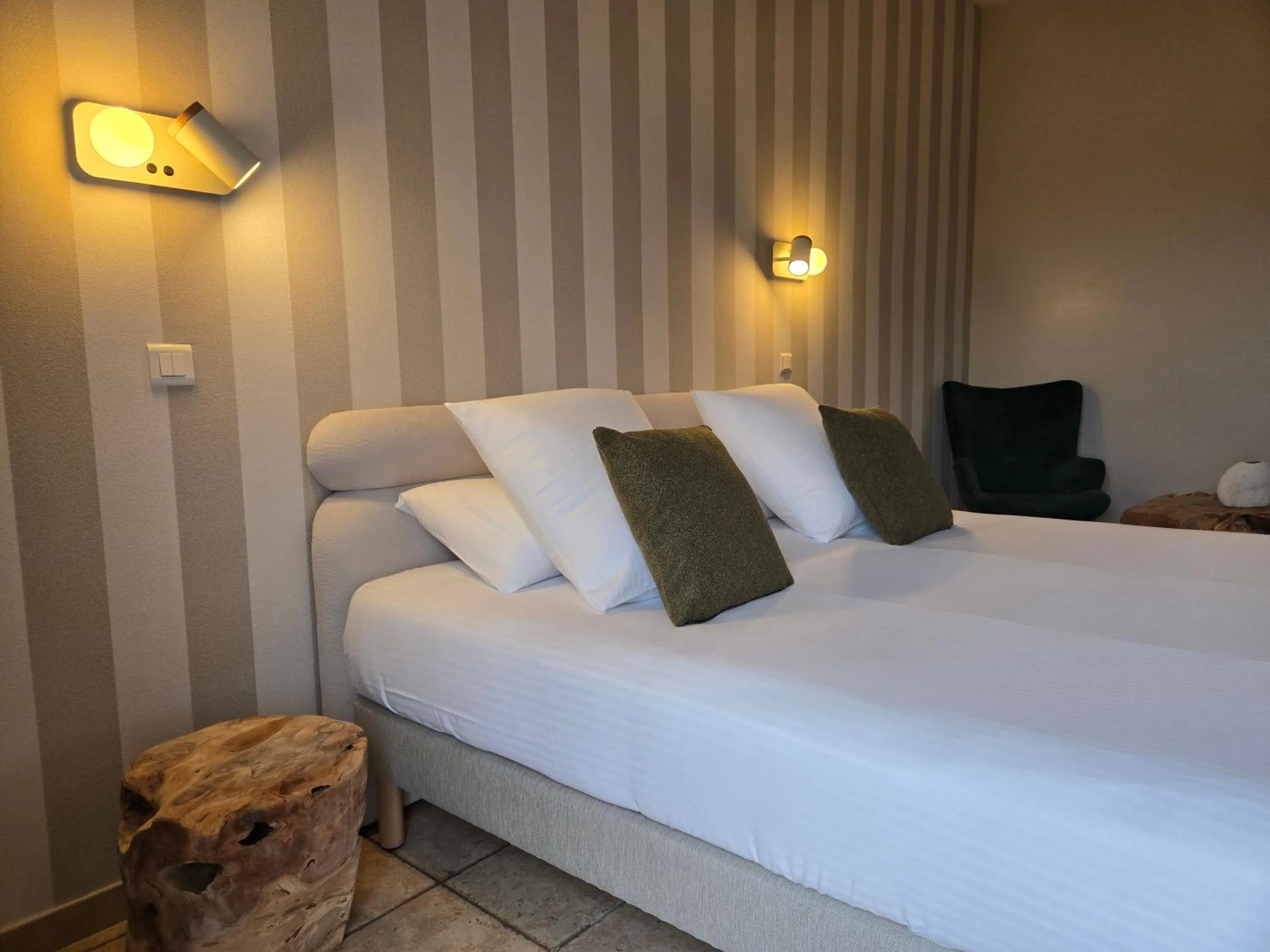 Bed in CÉRÈS - Boutique-Hôtel & Spa