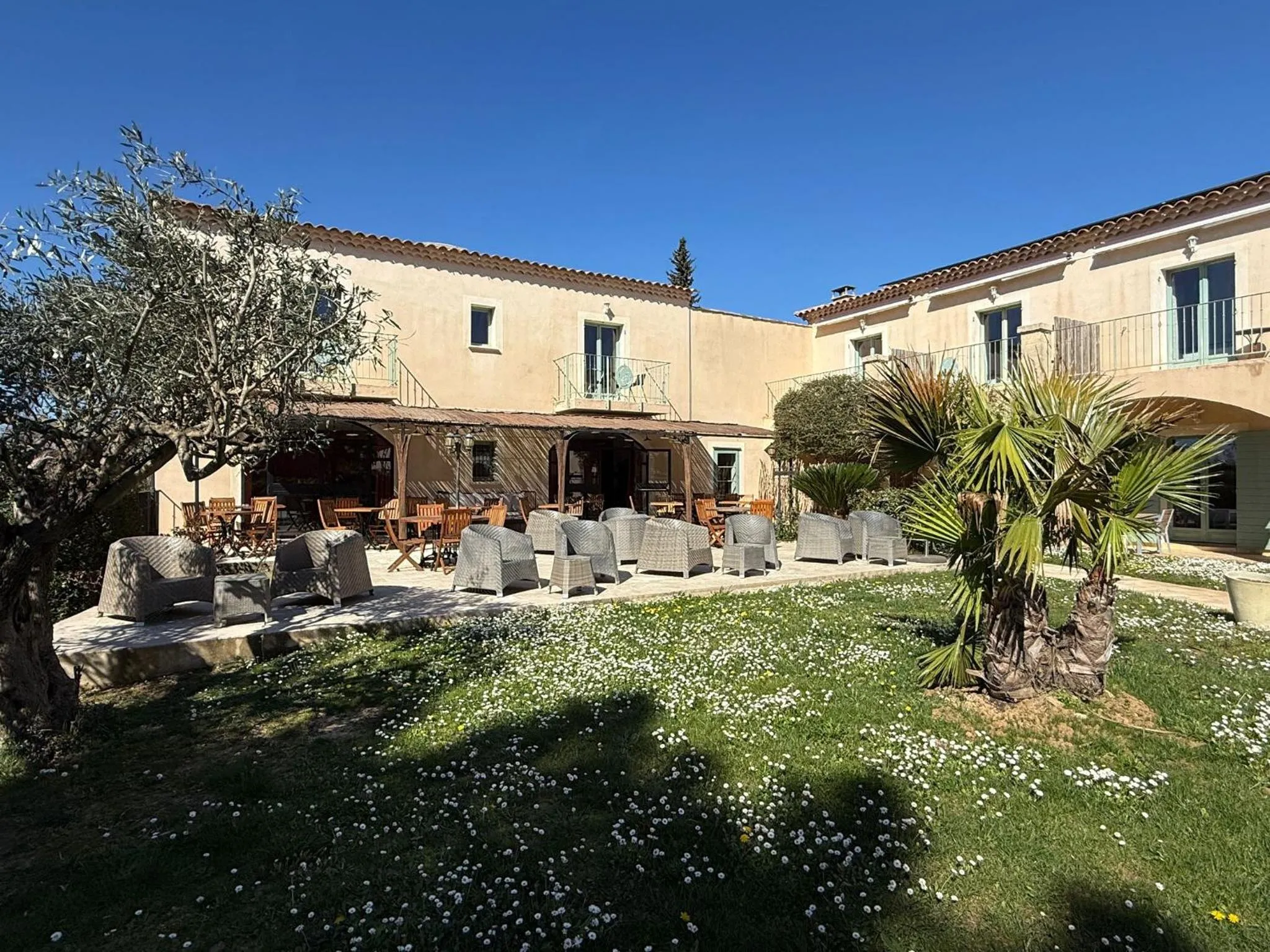 Garden in CÉRÈS - Boutique-Hôtel & Spa