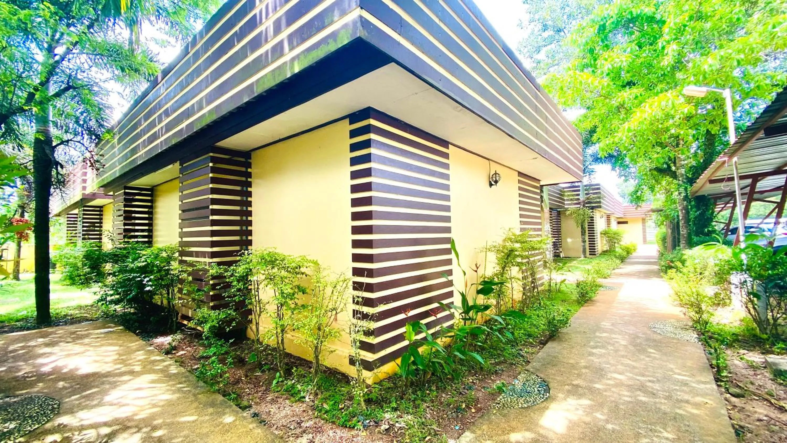 Property building in Kuapa Resort