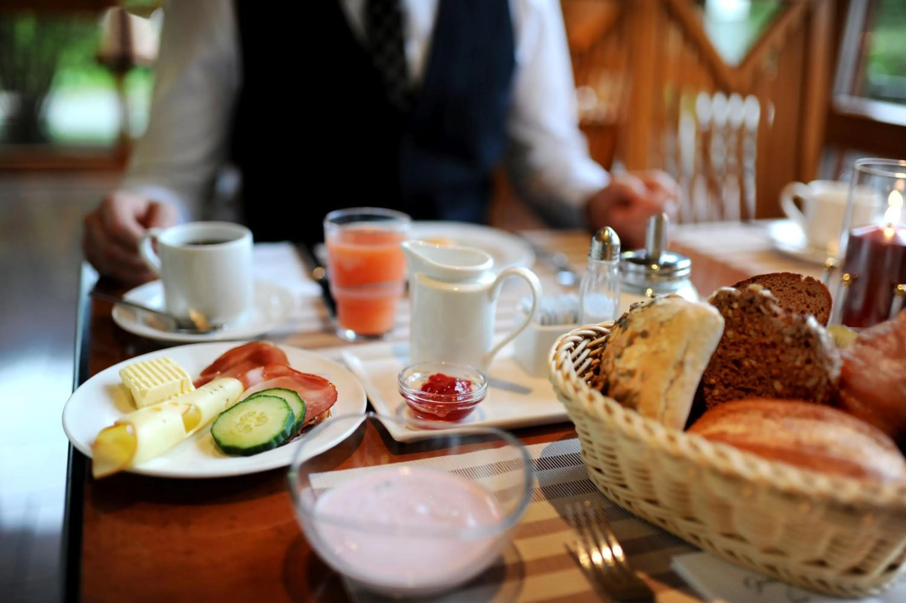 American breakfast in Best Western Plus Kurhotel an der Obermaintherme