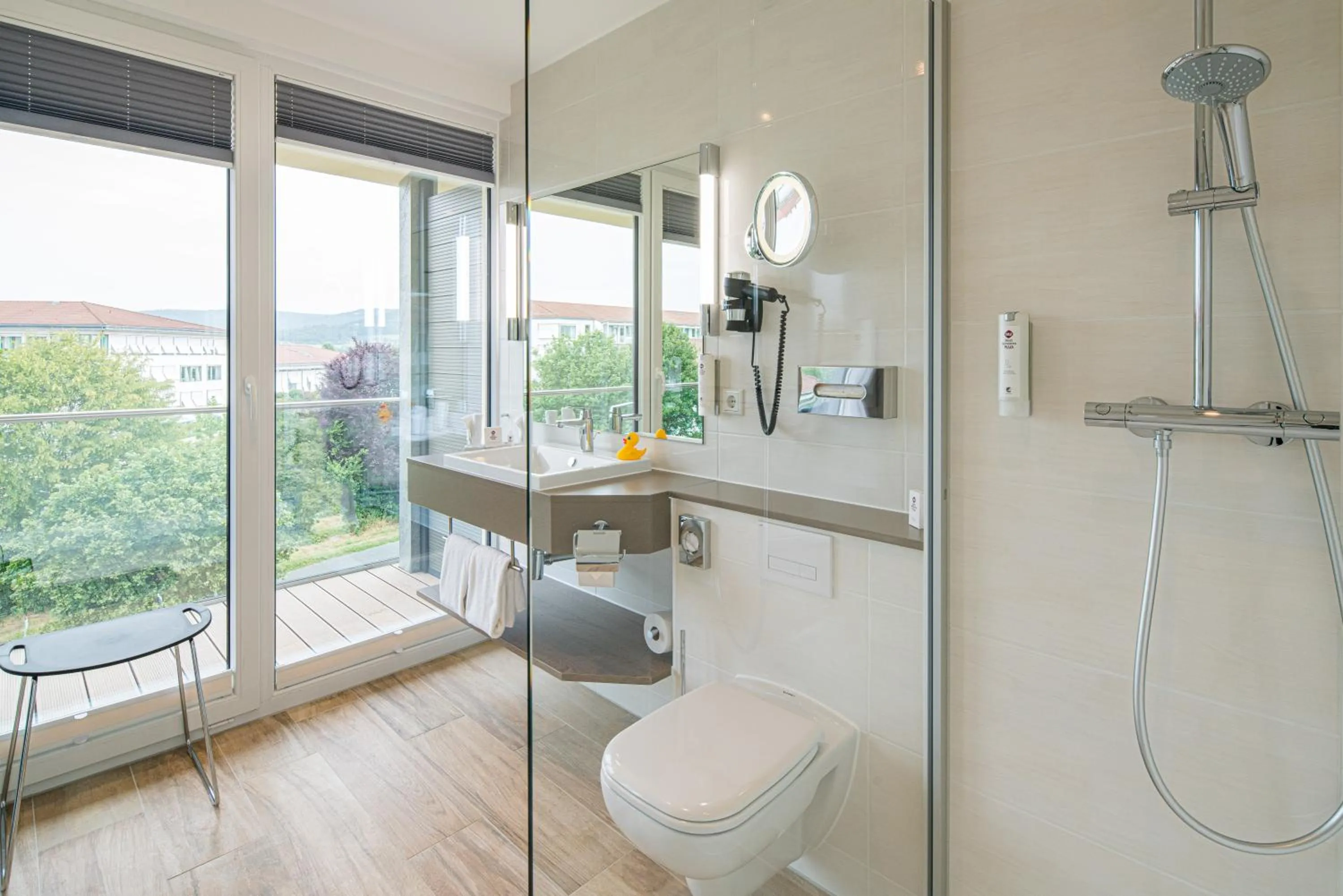 Shower in Best Western Plus Kurhotel an der Obermaintherme