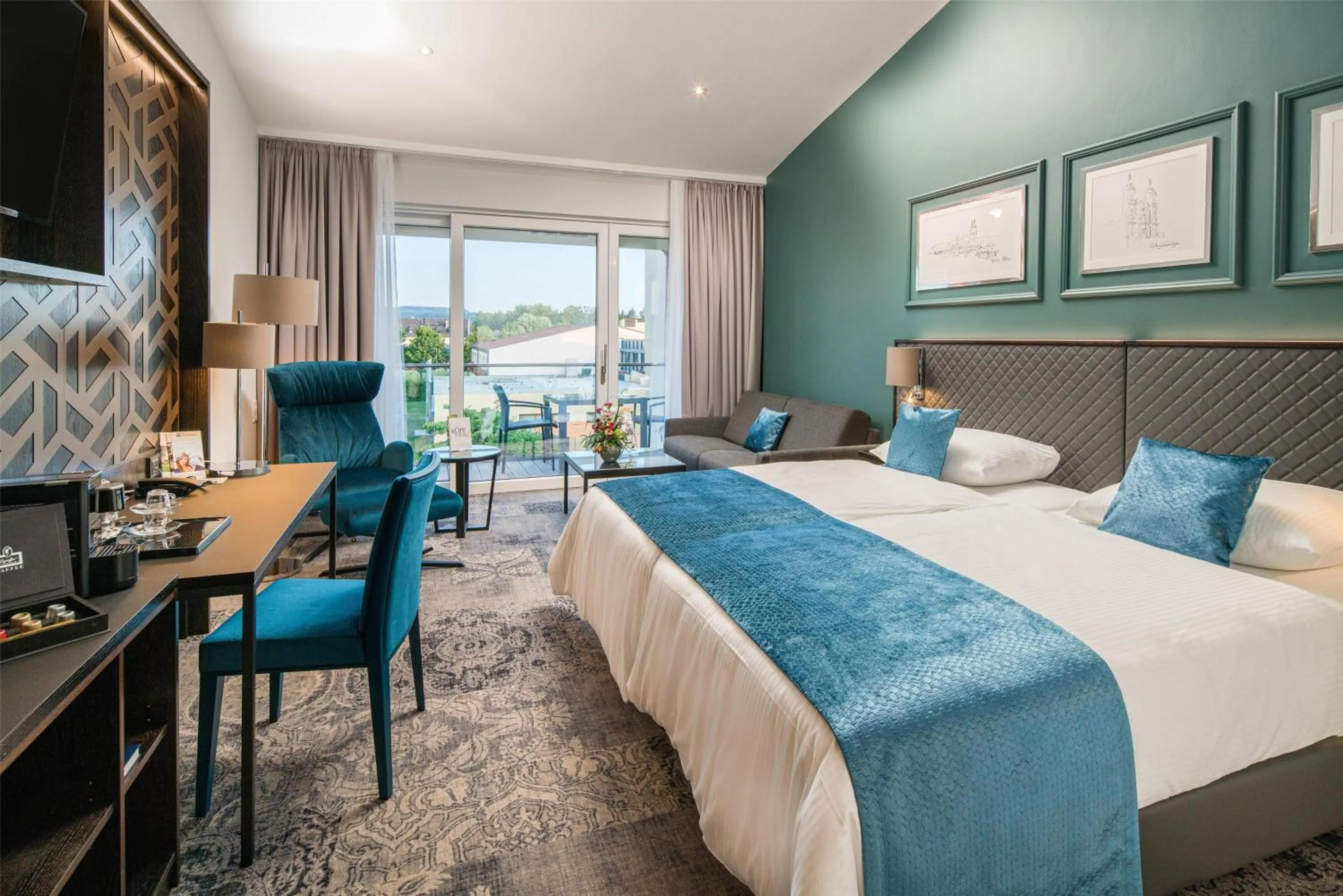 Photo of the whole room, Bed in Best Western Plus Kurhotel an der Obermaintherme