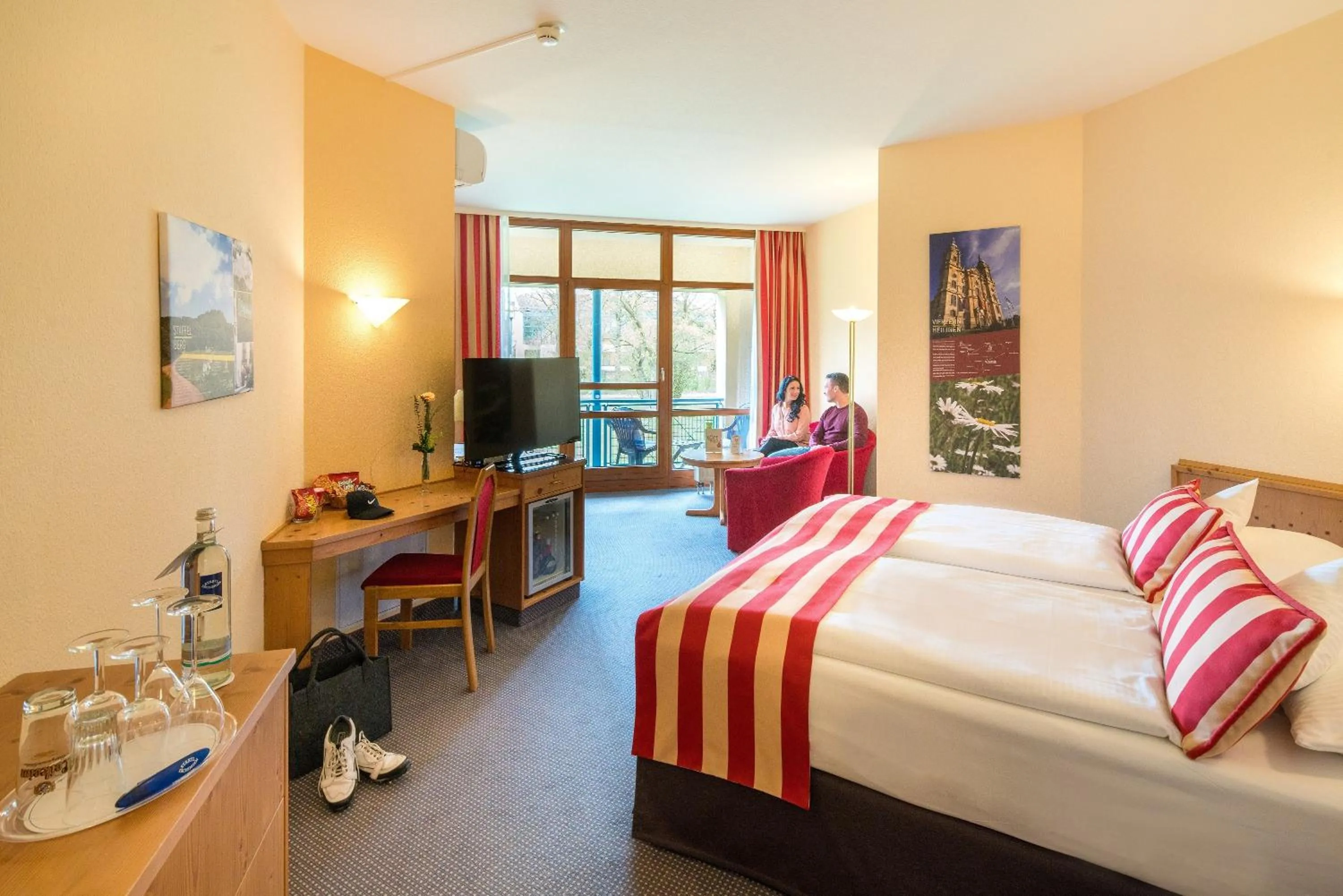 Bedroom, Bed in Best Western Plus Kurhotel an der Obermaintherme