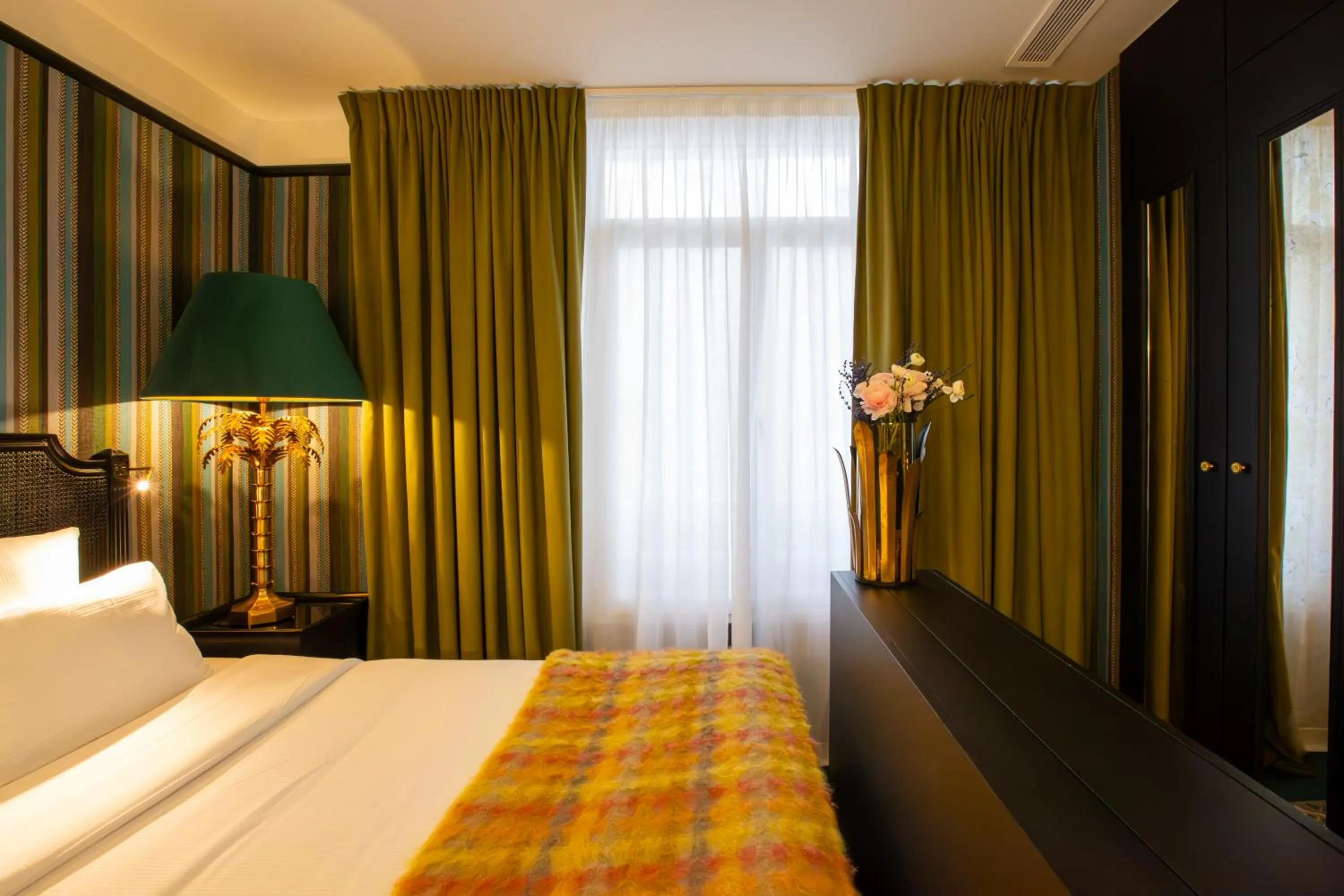 Bedroom, Bed in New Hotel République