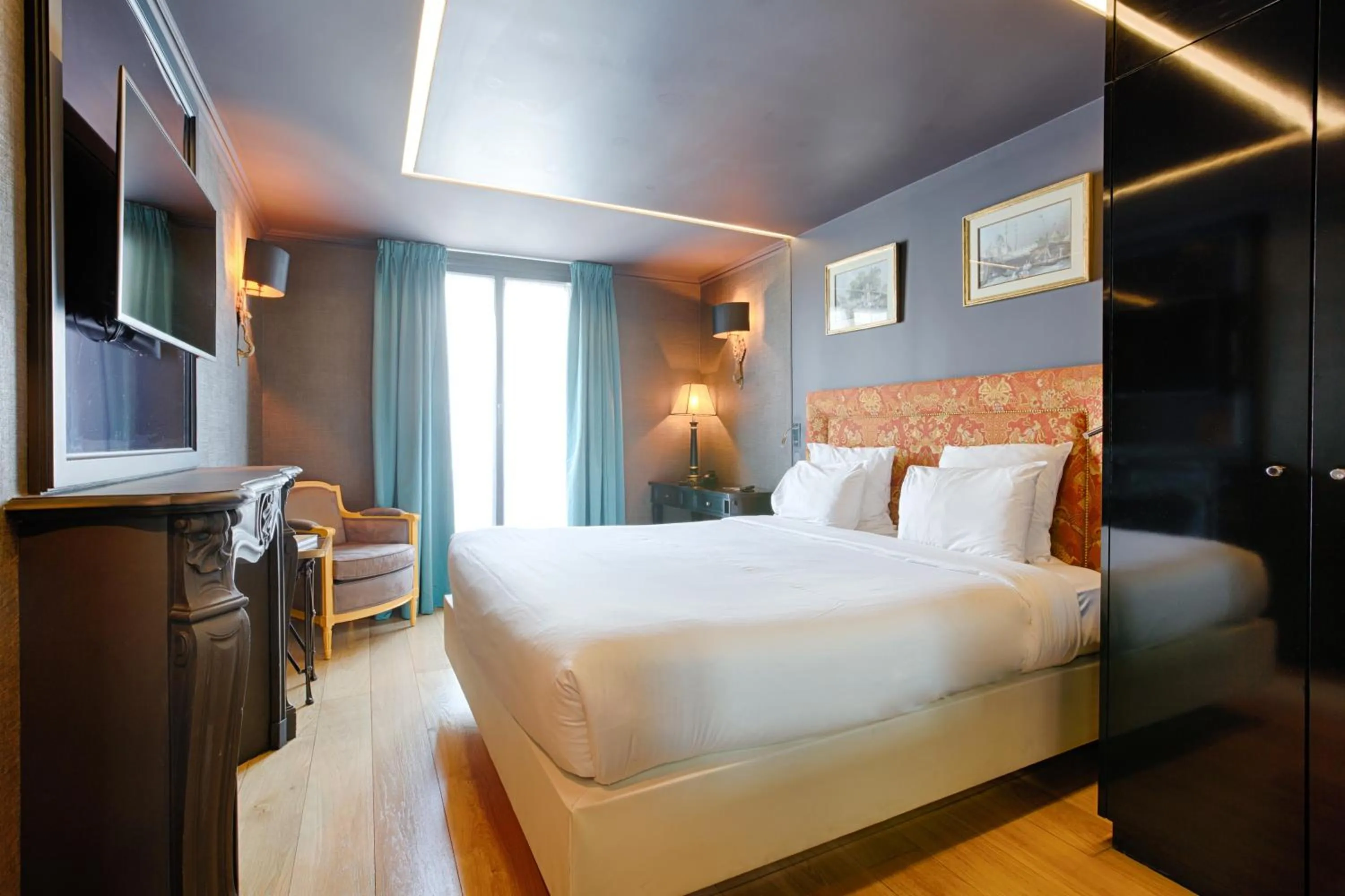 Bedroom, Bed in New Hotel République