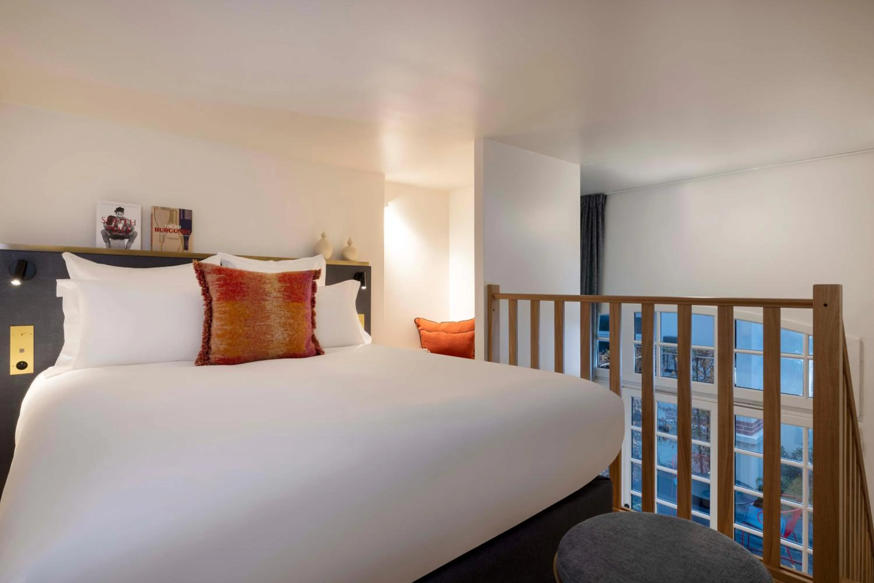 Bedroom, Bed in Le 5 Particulier