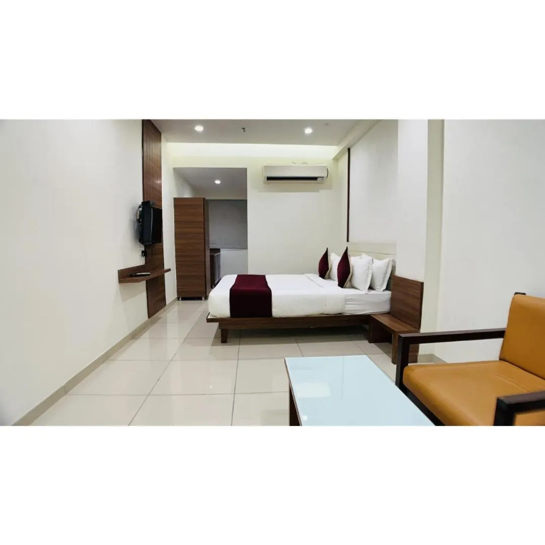 Hotel Ashray Inn Express