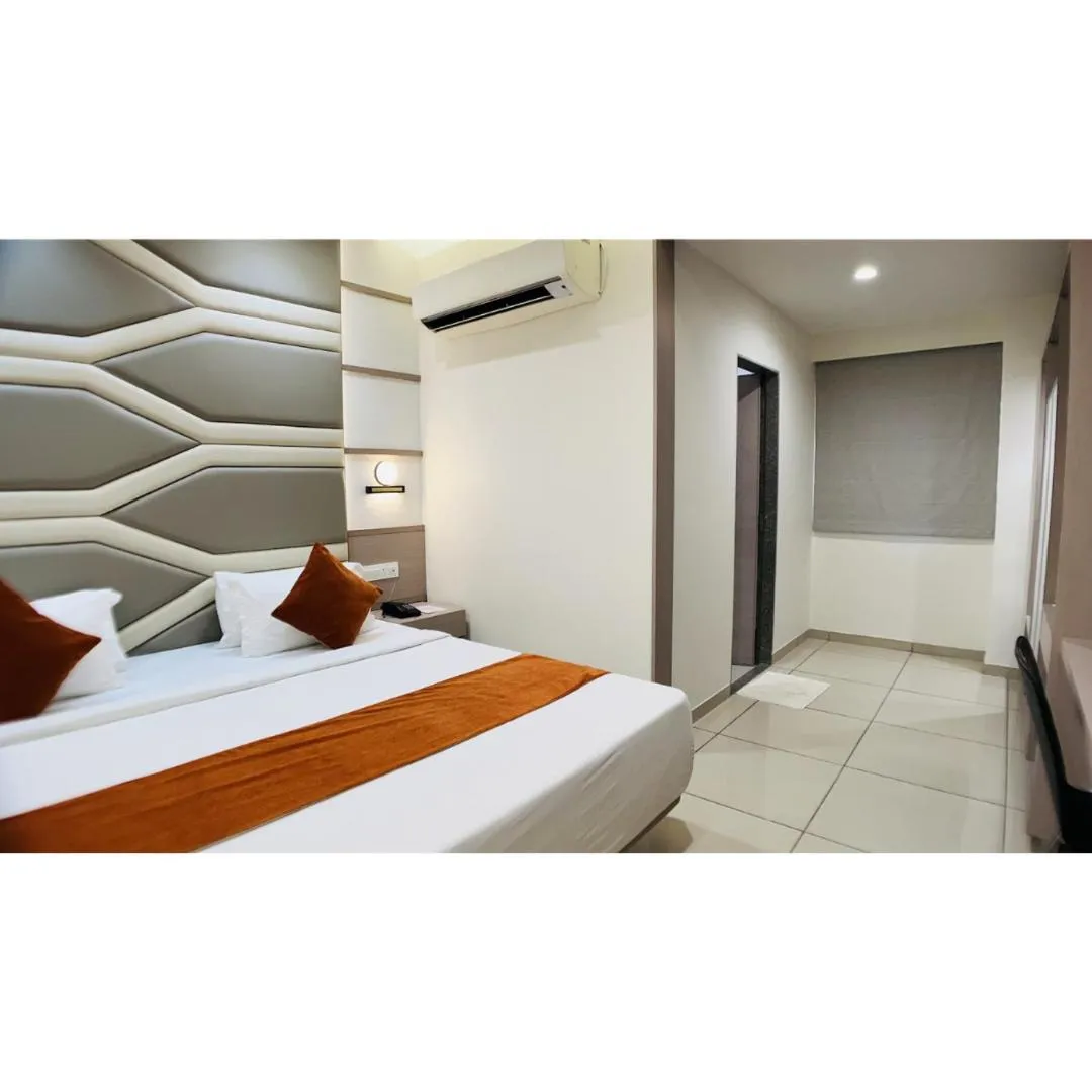 Bed in Hotel Ashray Inn Express