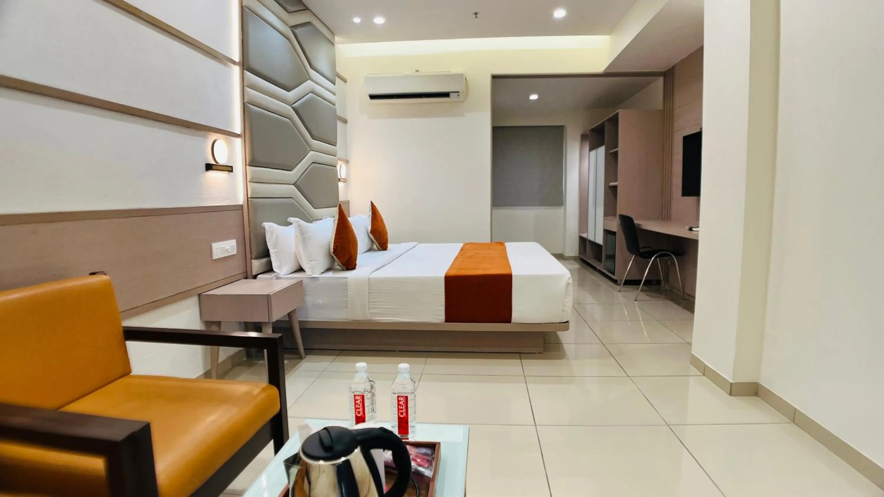 Hotel Ashray Inn Express