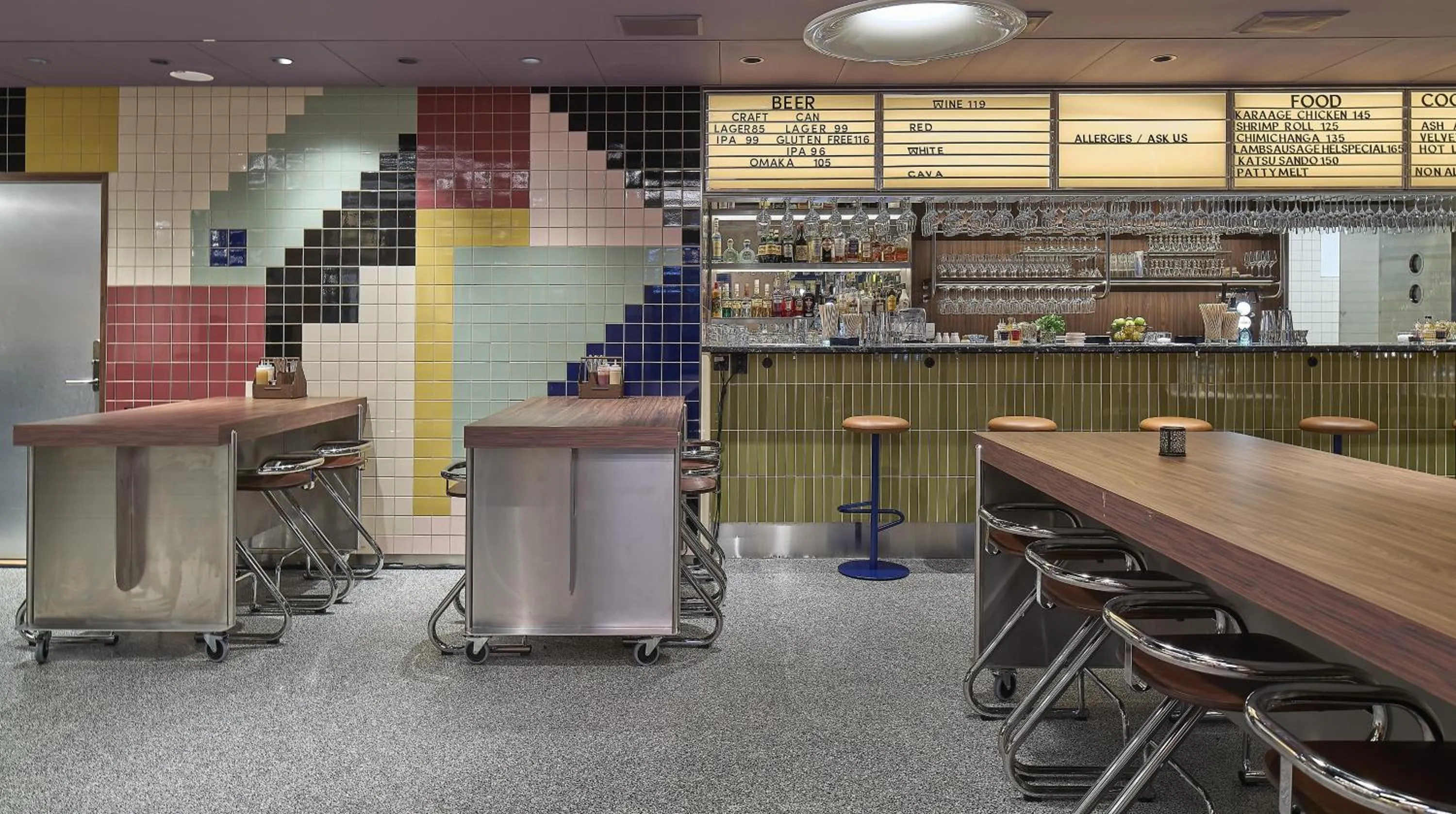 Lounge or bar in Scandic Malmen