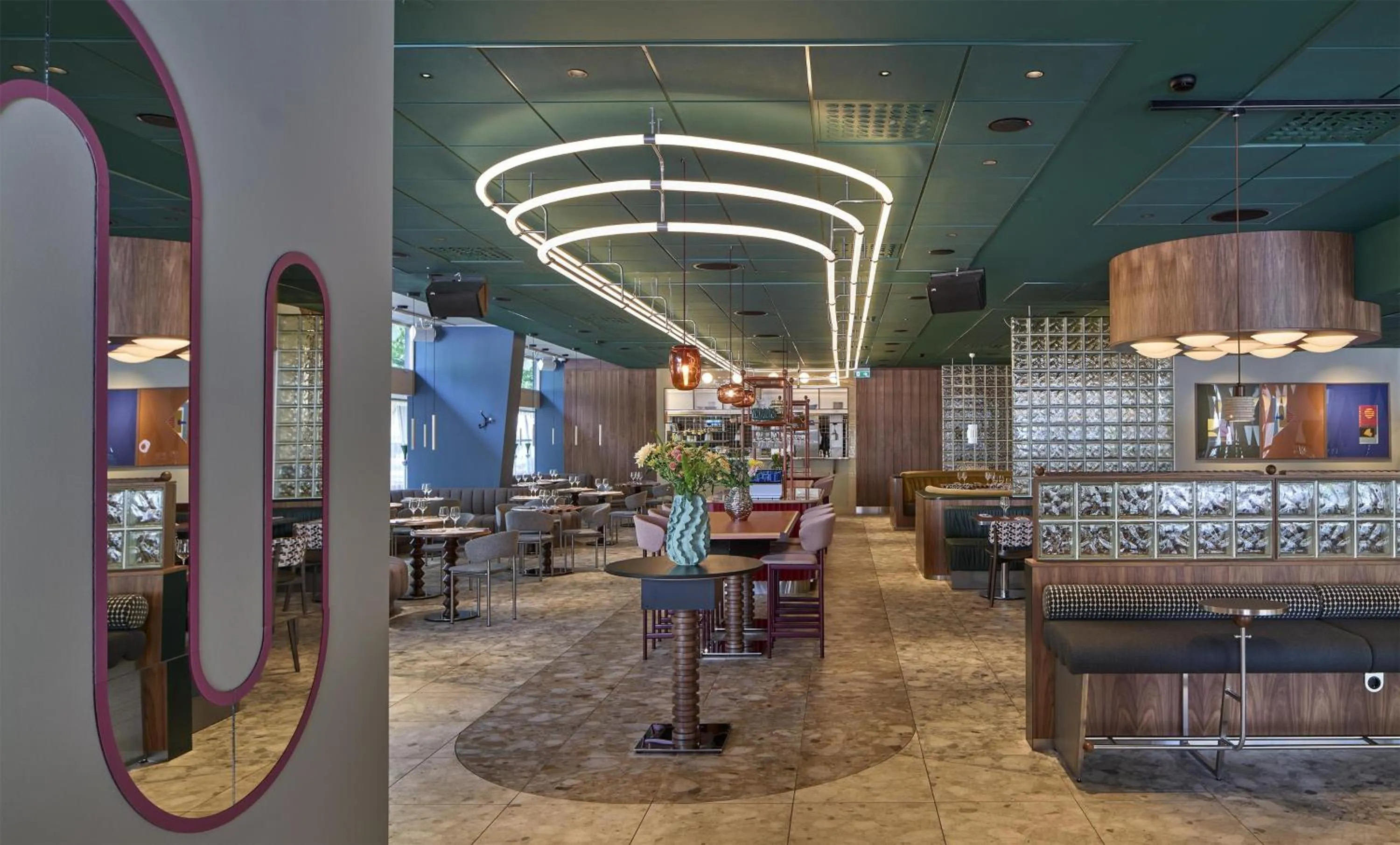 Restaurant/places to eat in Scandic Malmen