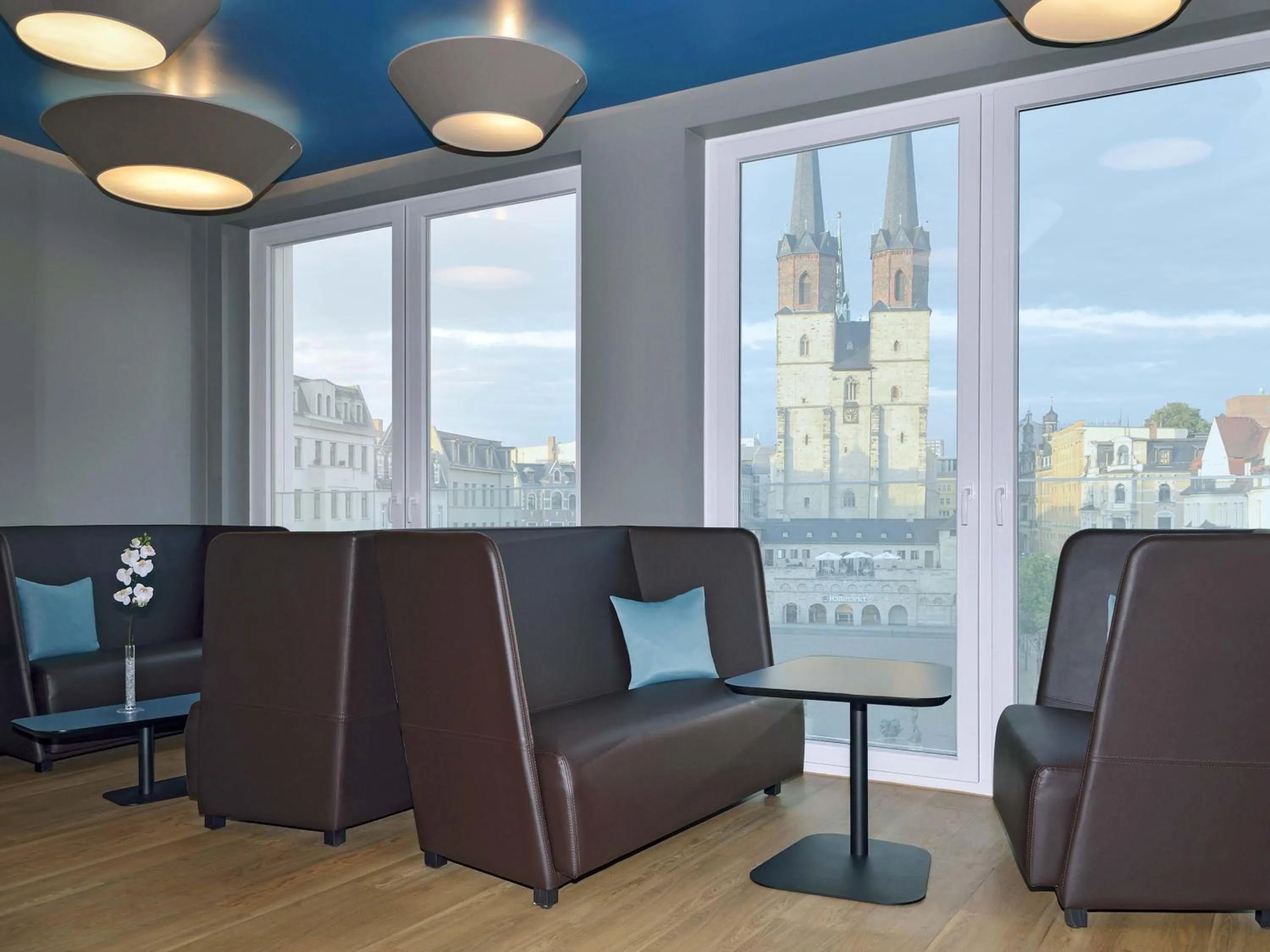 Lobby or reception in B&B Hotel Halle (Saale)