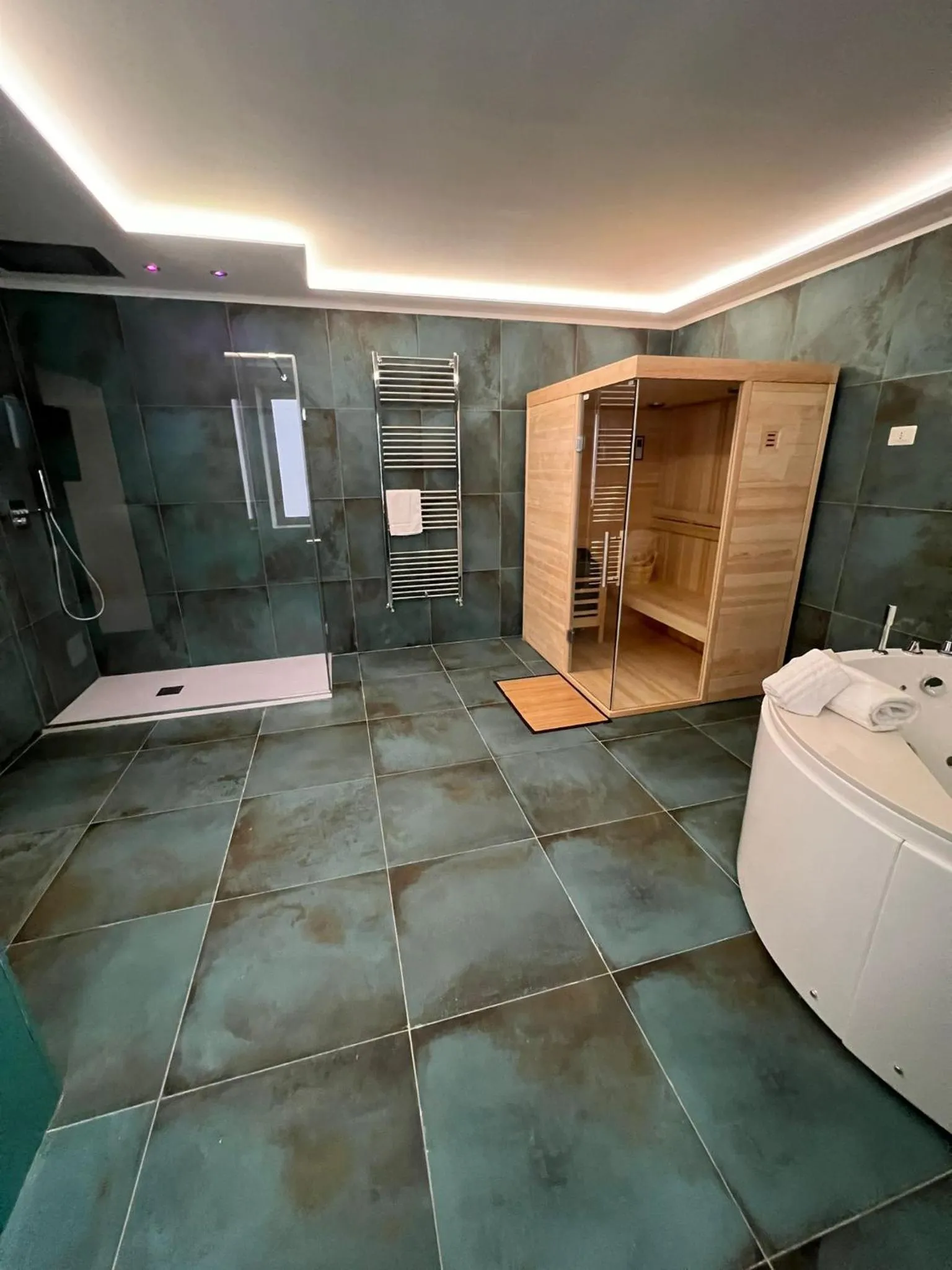 Shower in Real Giardinetto a Toledo