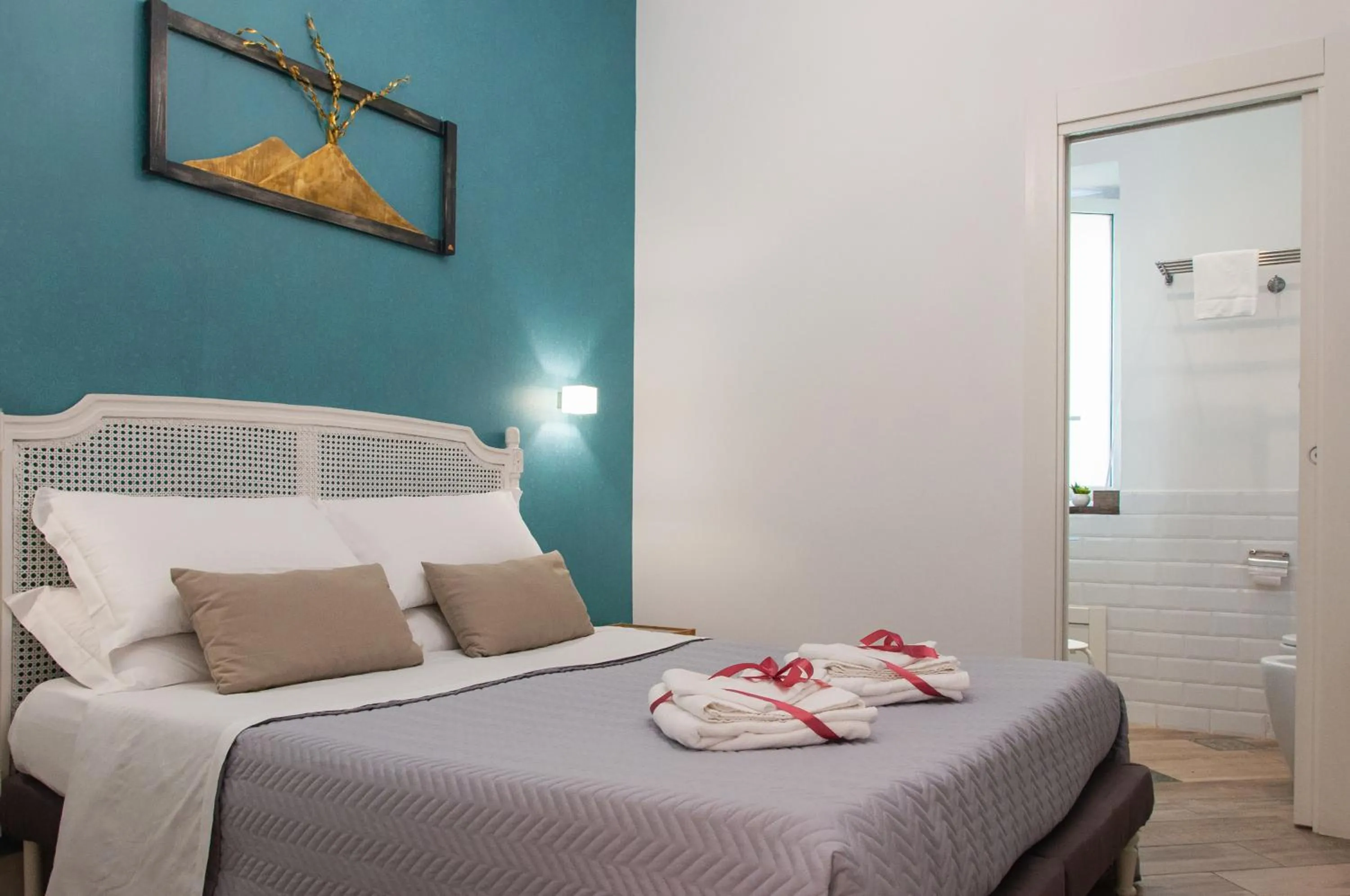 Photo of the whole room, Bed in Real Giardinetto a Toledo