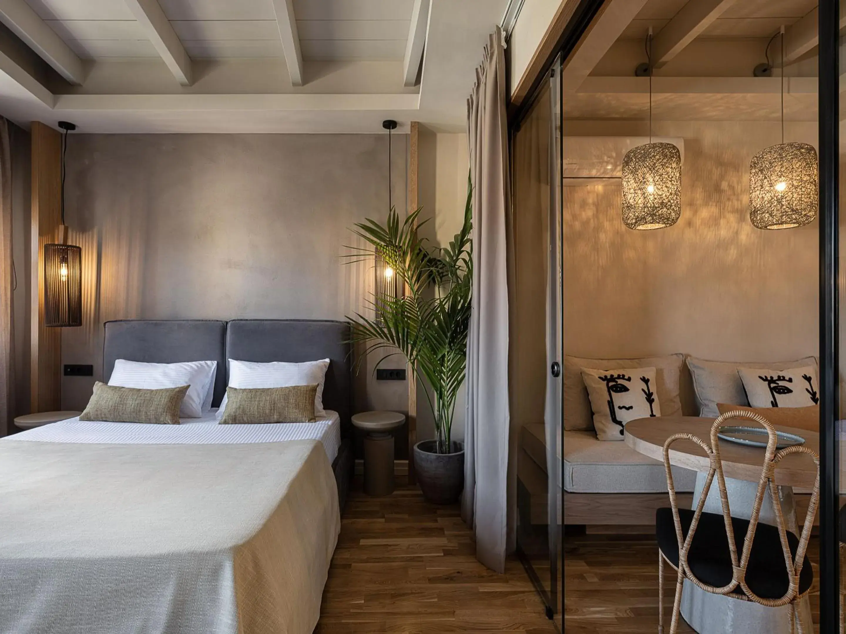 Standard Suite with shared Veranda in Lithinon Luxury Suites with Free Parking Standard Suite with shared Veranda in Lithinon Luxury Suites with Free Parking