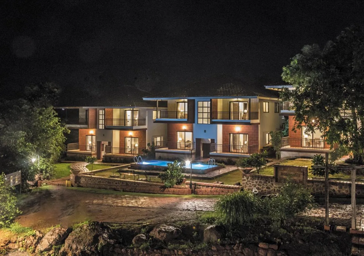 Superior Suite in Forest Escapes Koyna