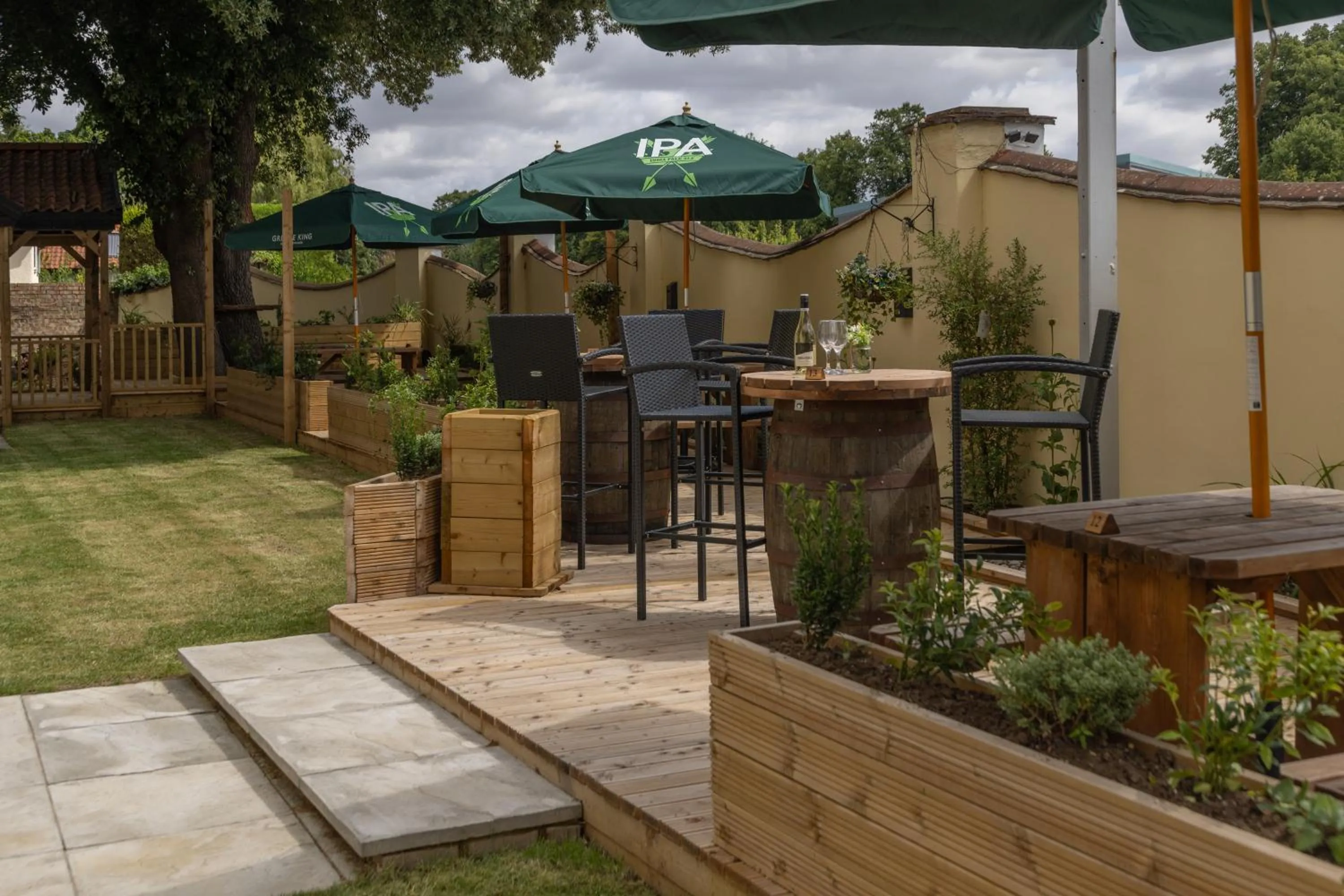 Garden in Best Western Brome Grange Hotel