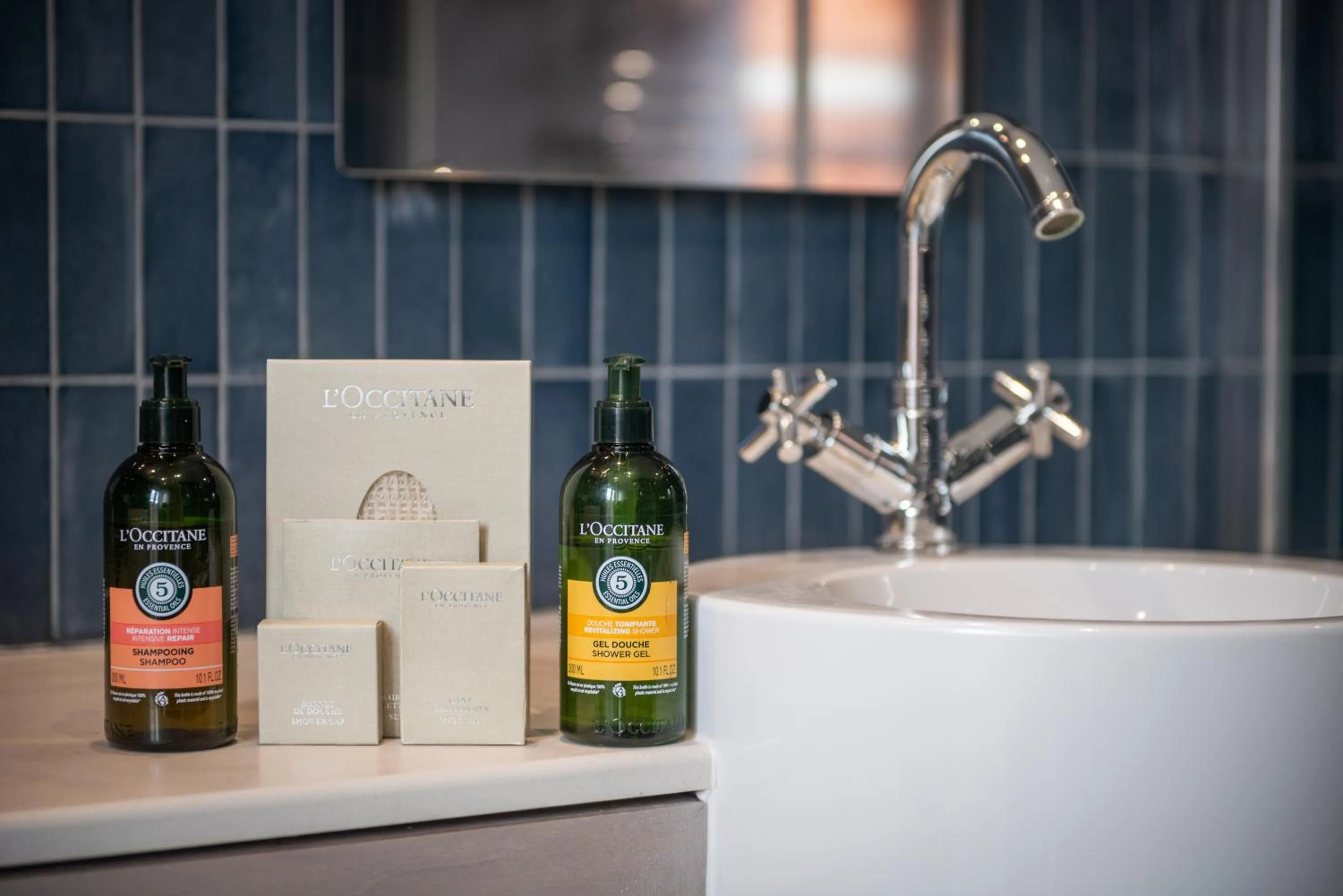 Bathroom in Le Grand Balcon Hotel