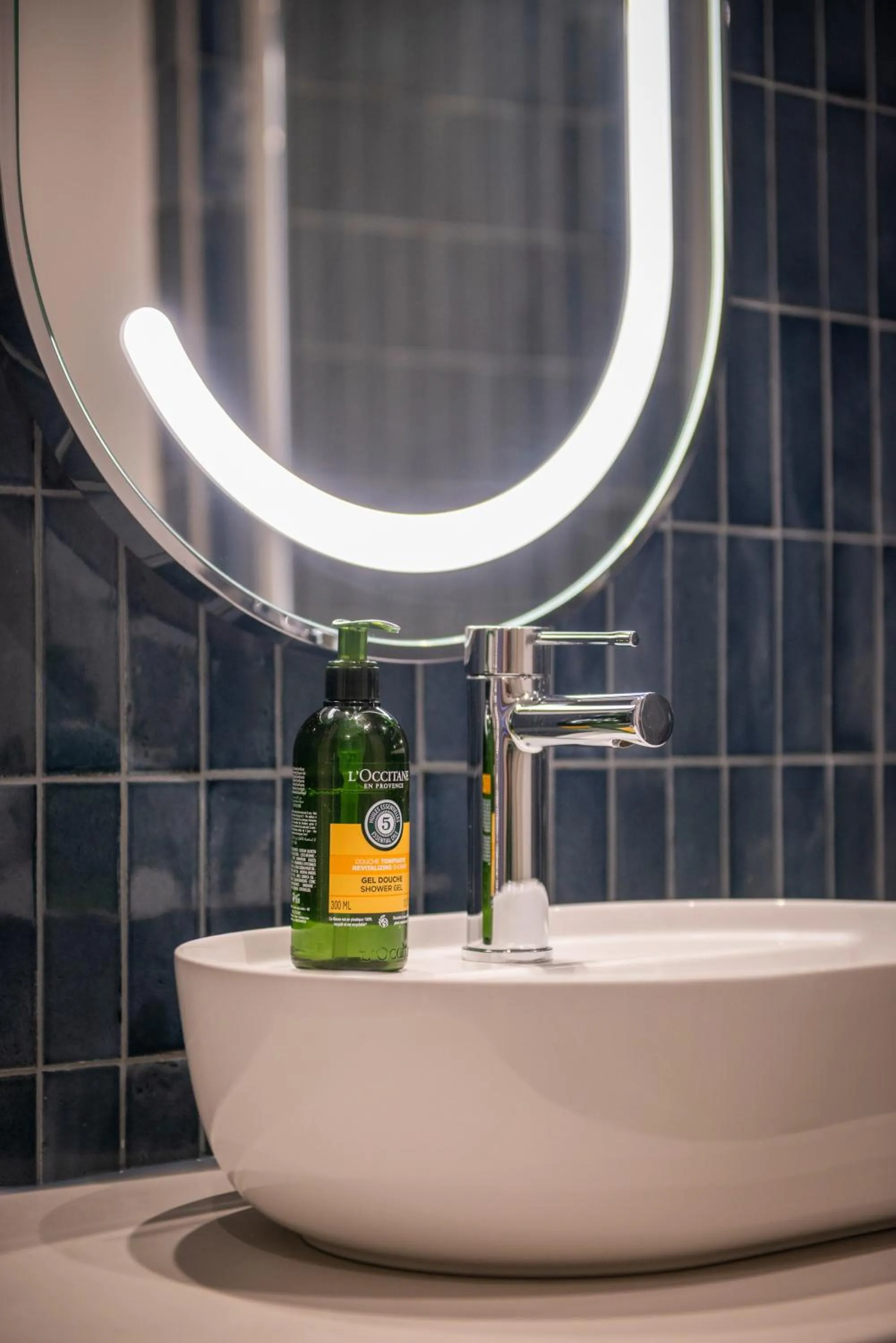 Bathroom in Le Grand Balcon Hotel