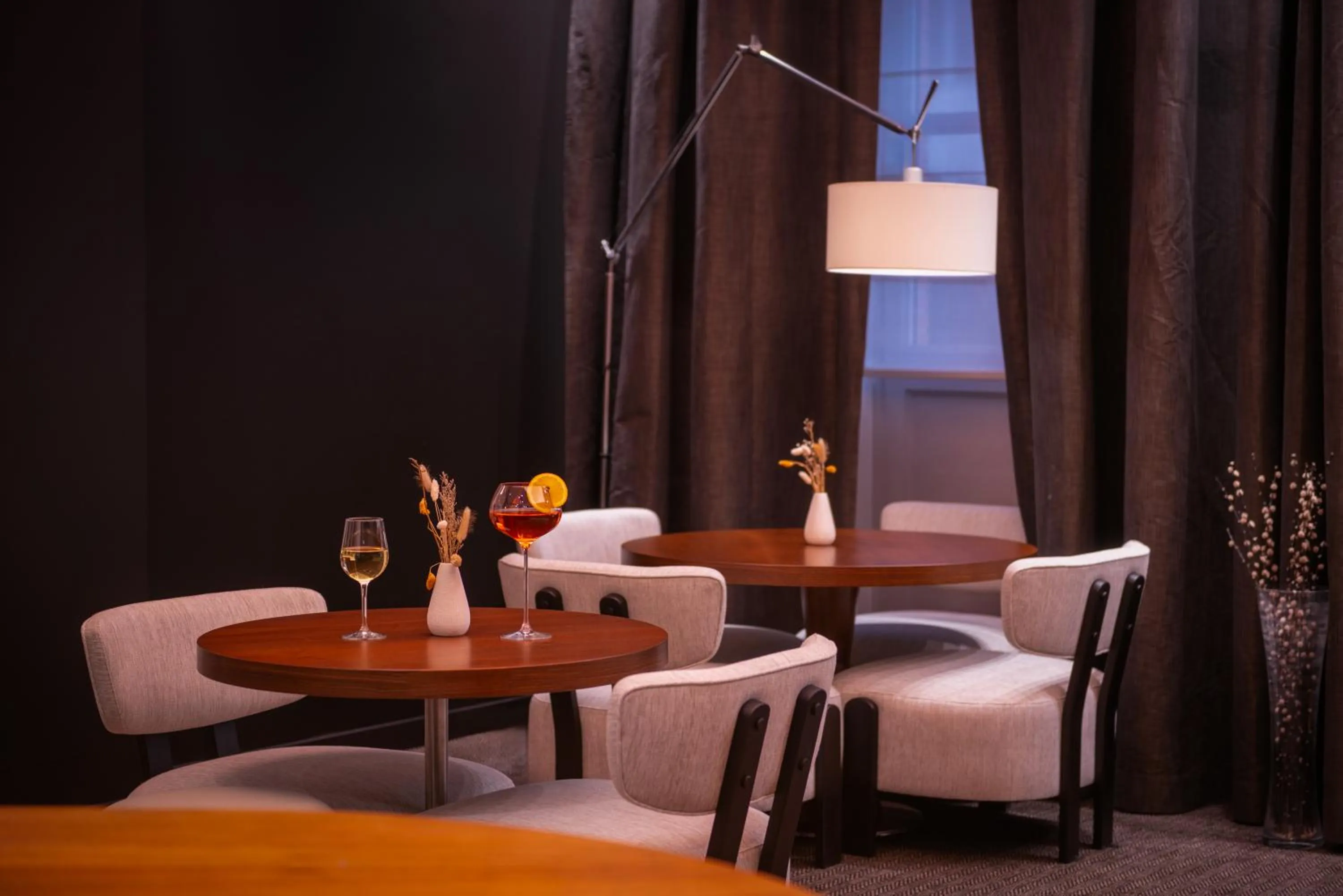 Lounge or bar in Le Grand Balcon Hotel