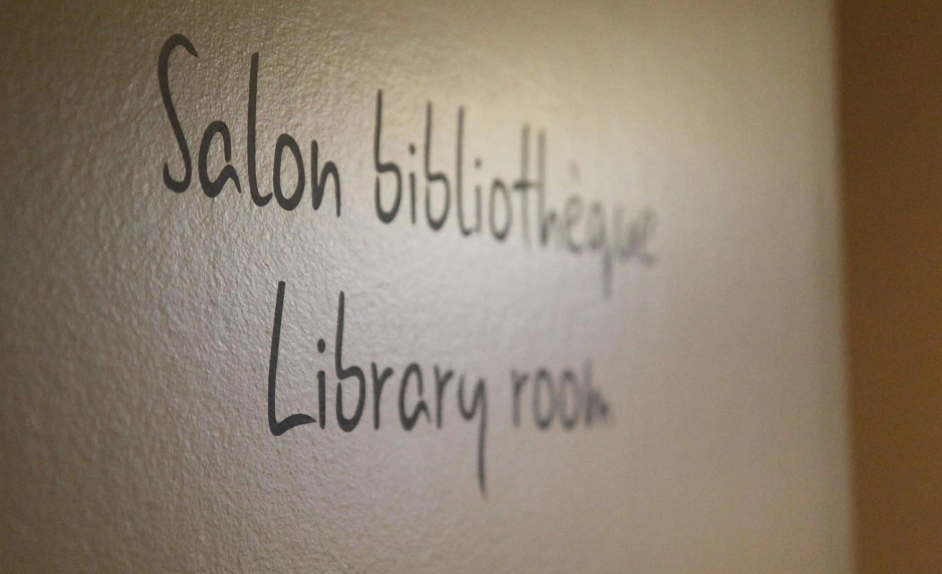 Library in Best Western Plus Bordeaux Gare Saint-Jean