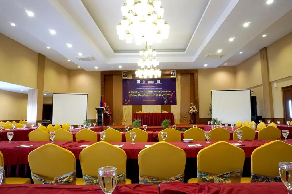 Banquet/Function facilities in Red Chilies Hotel